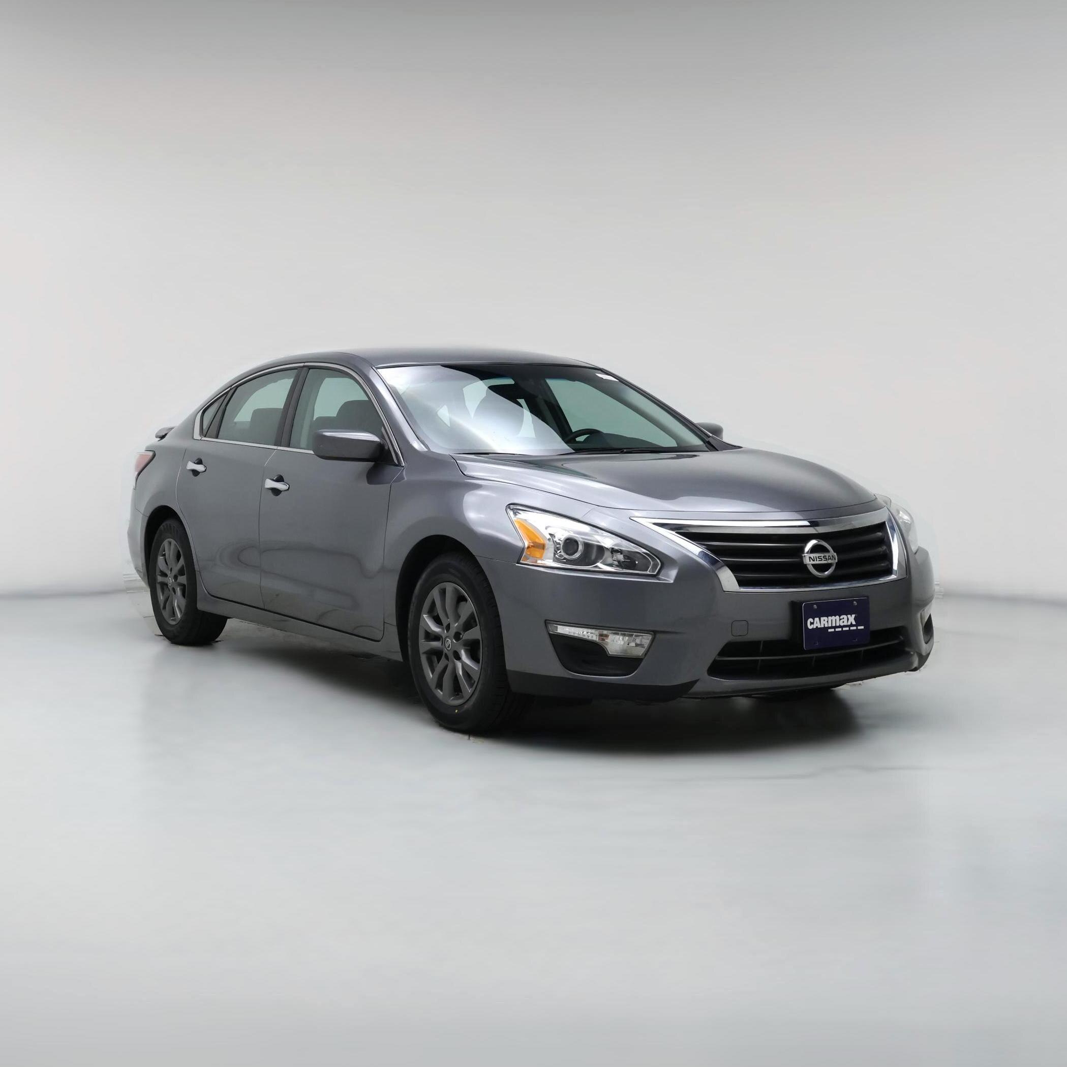 Thumbnail: 2015 Nissan Altima - 1