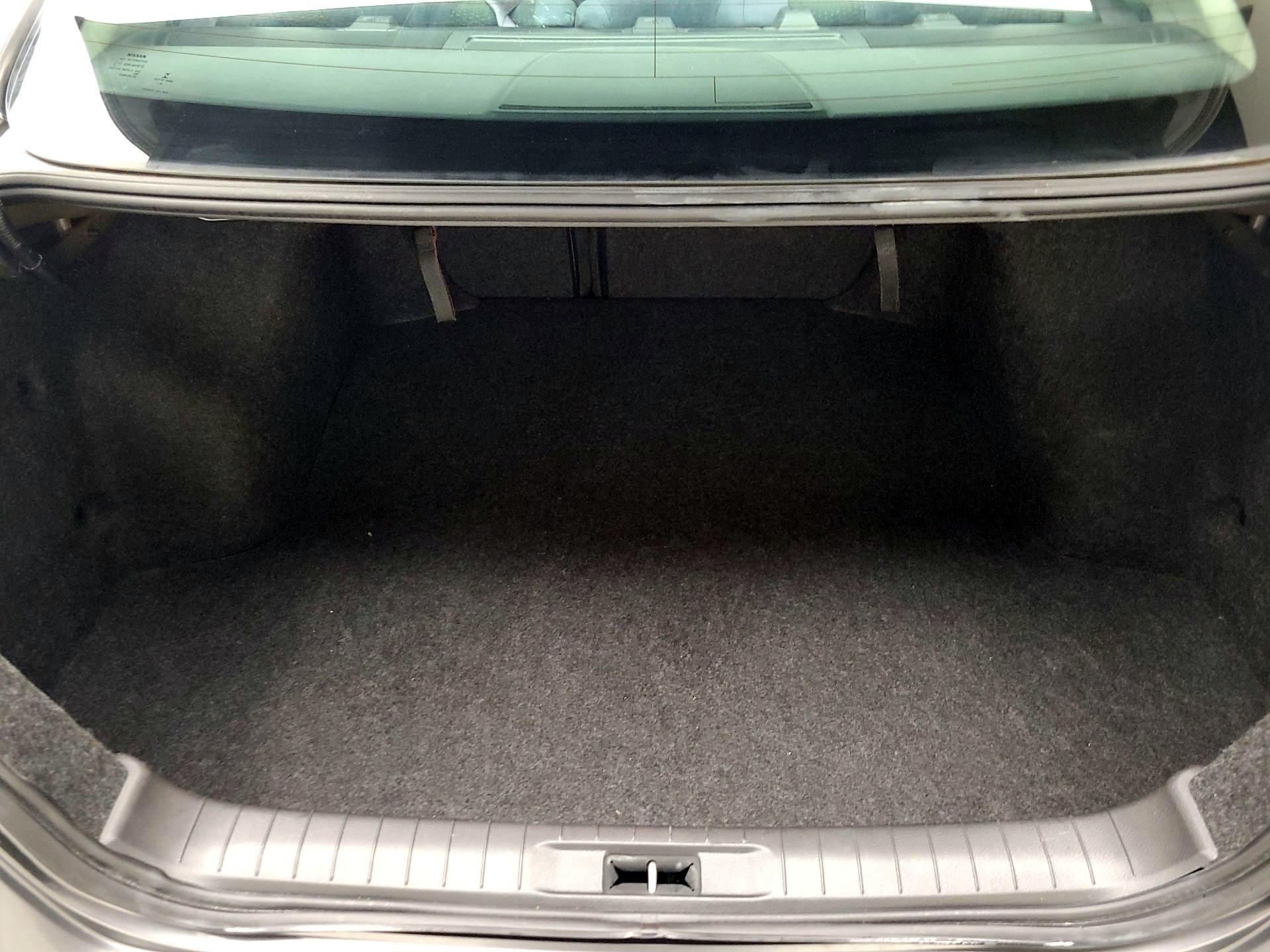 Thumbnail: 2015 Nissan Altima - 20