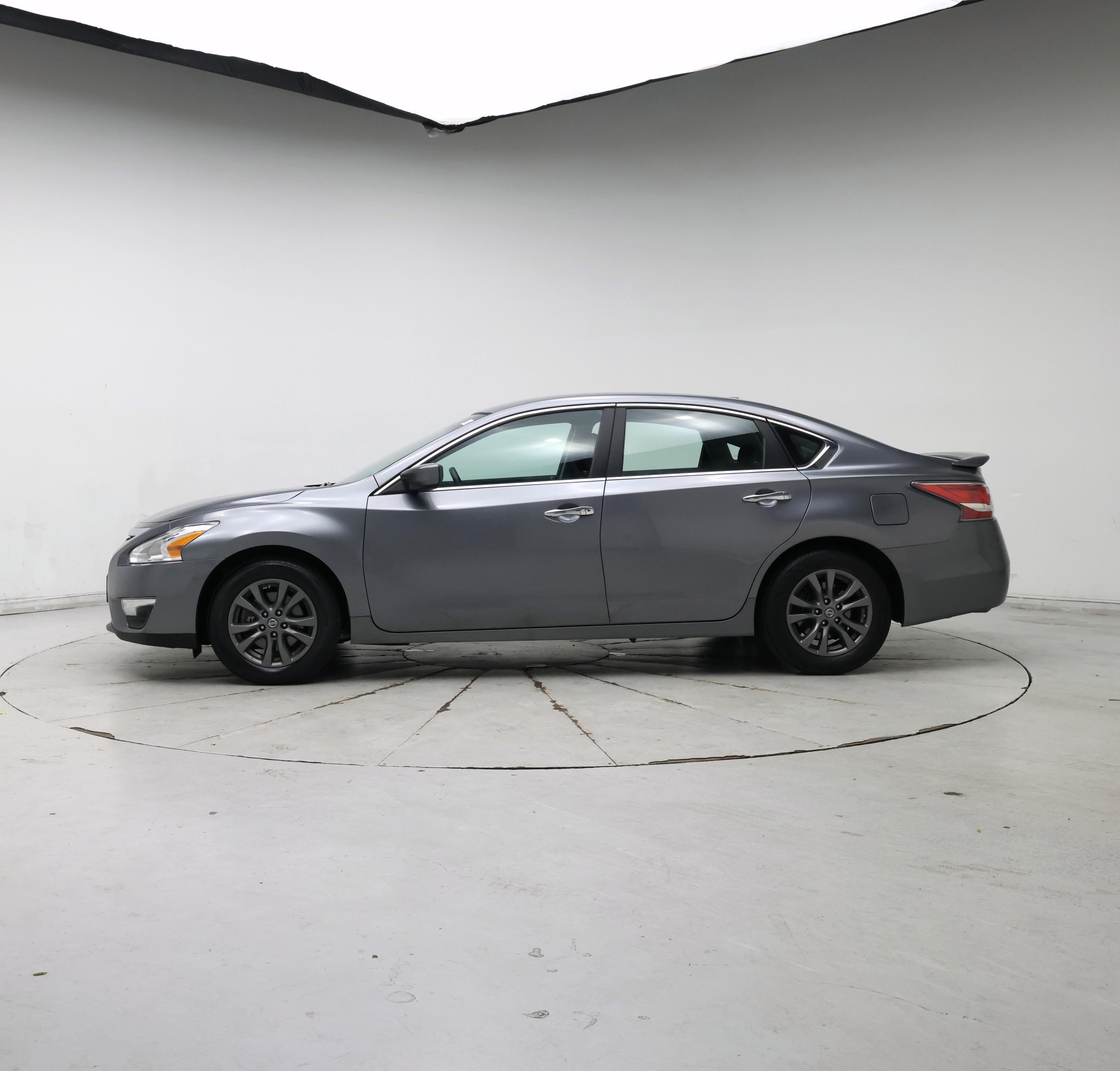 Thumbnail: 2015 Nissan Altima - 3