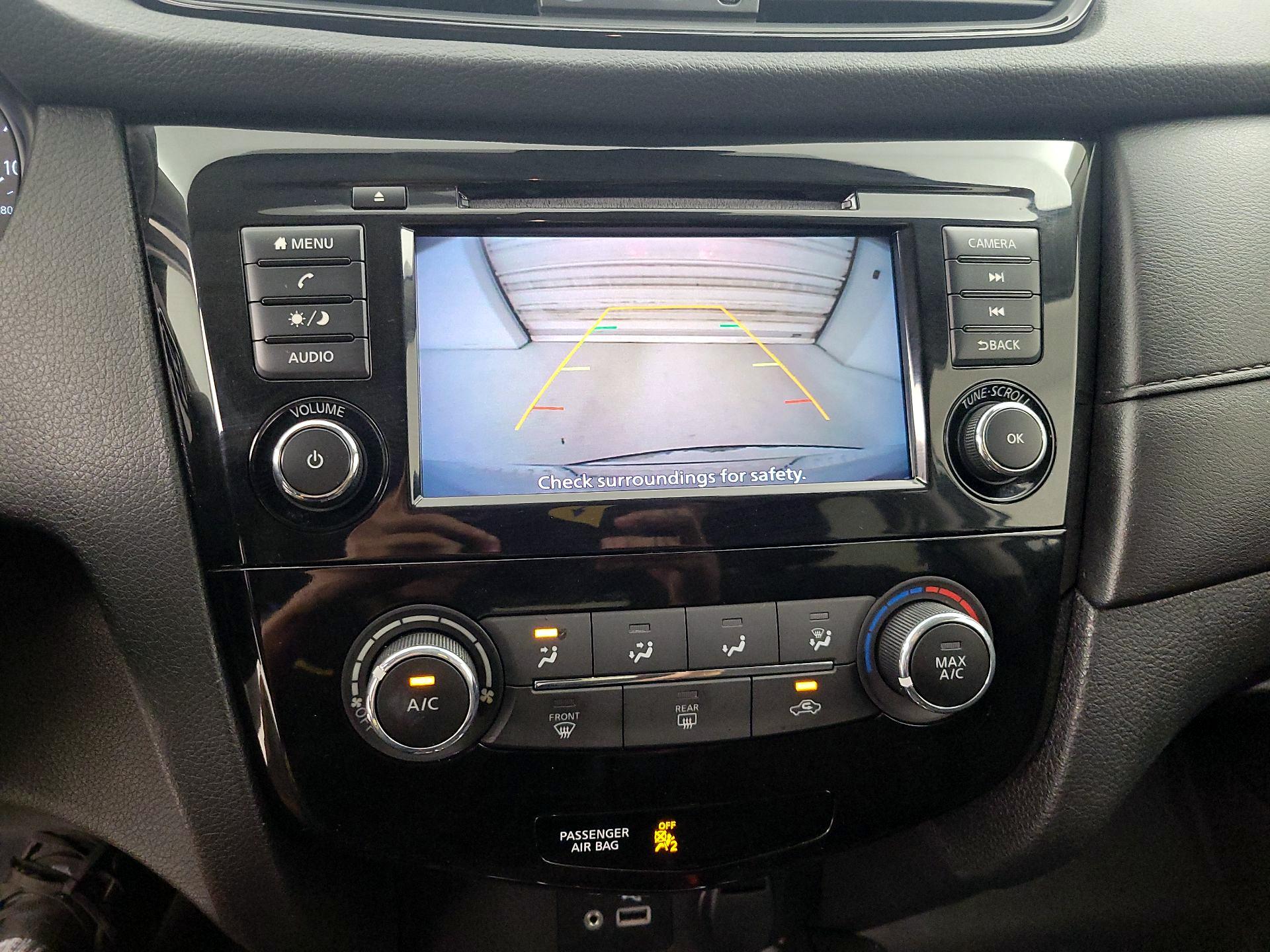 Thumbnail: 2019 Nissan Rogue - 14