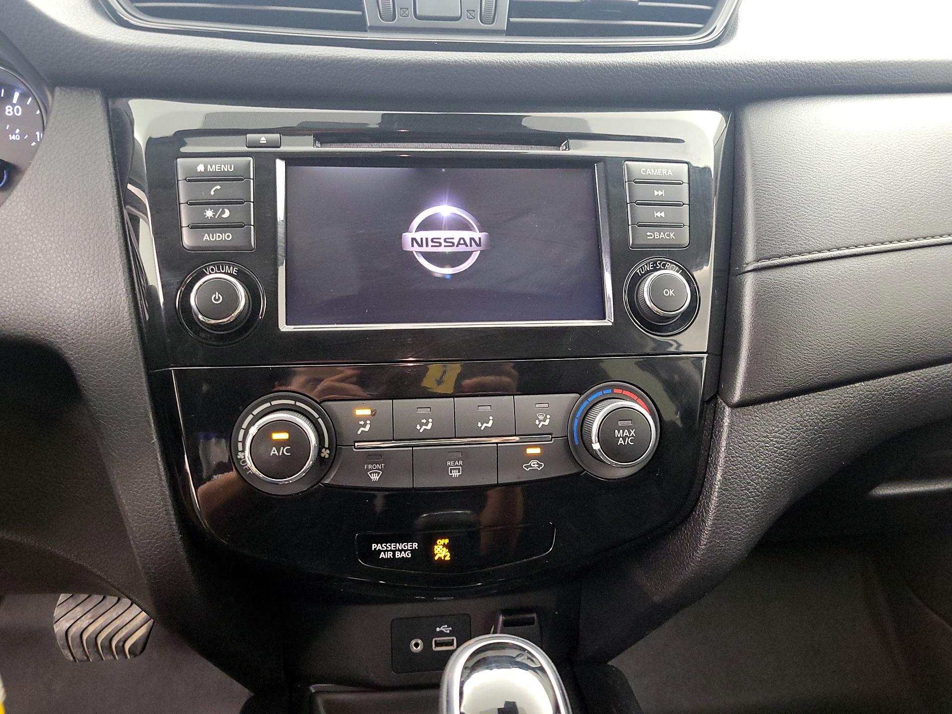 Thumbnail: 2019 Nissan Rogue - 15