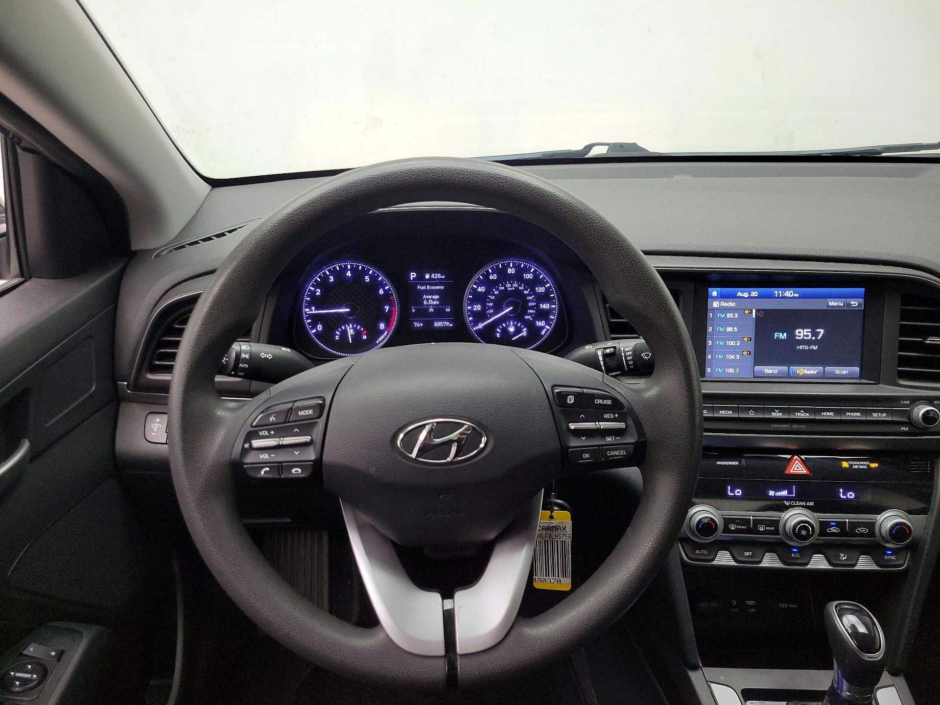 Thumbnail: 2020 Hyundai Elantra - 10