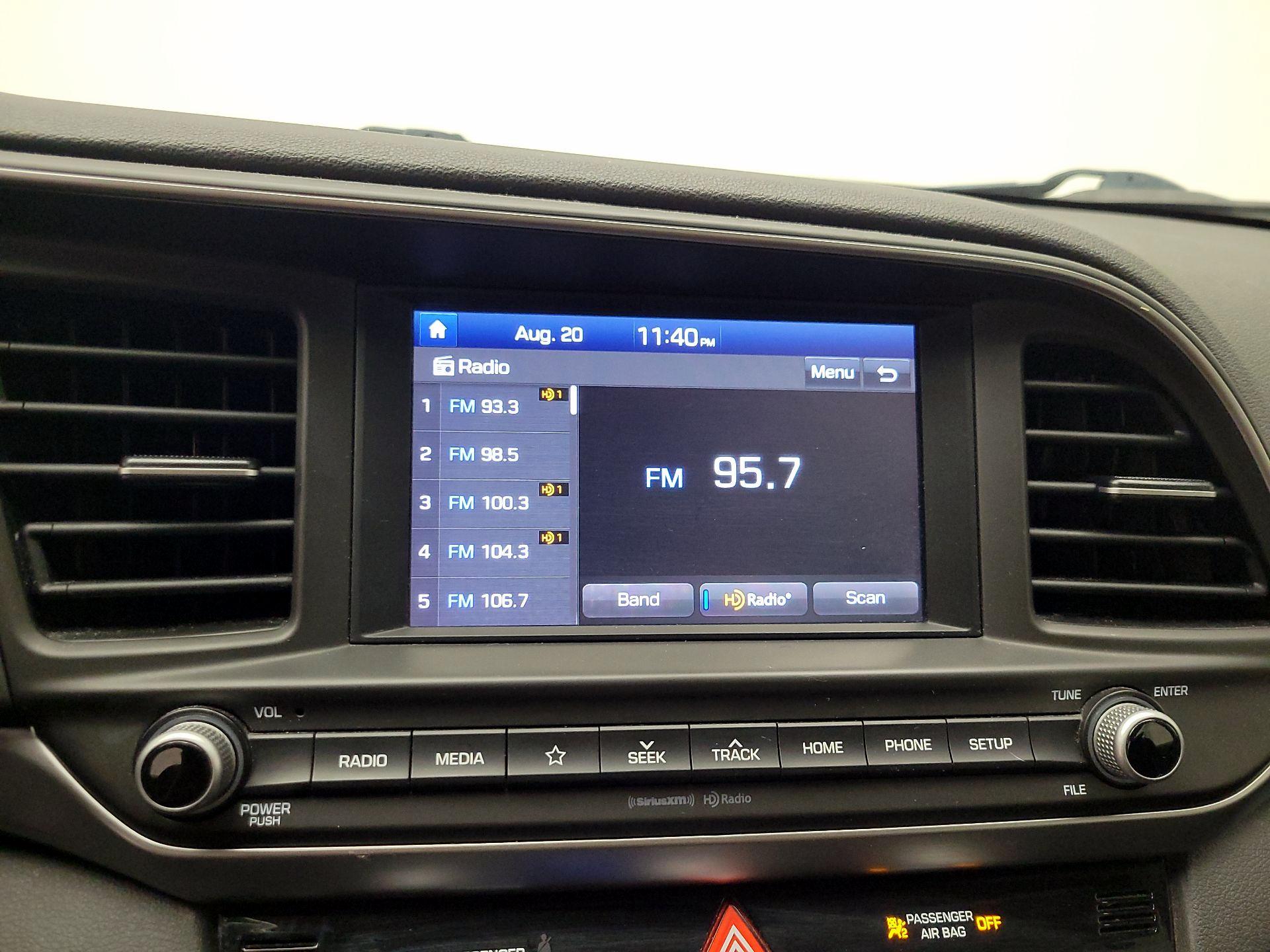 Thumbnail: 2020 Hyundai Elantra - 15