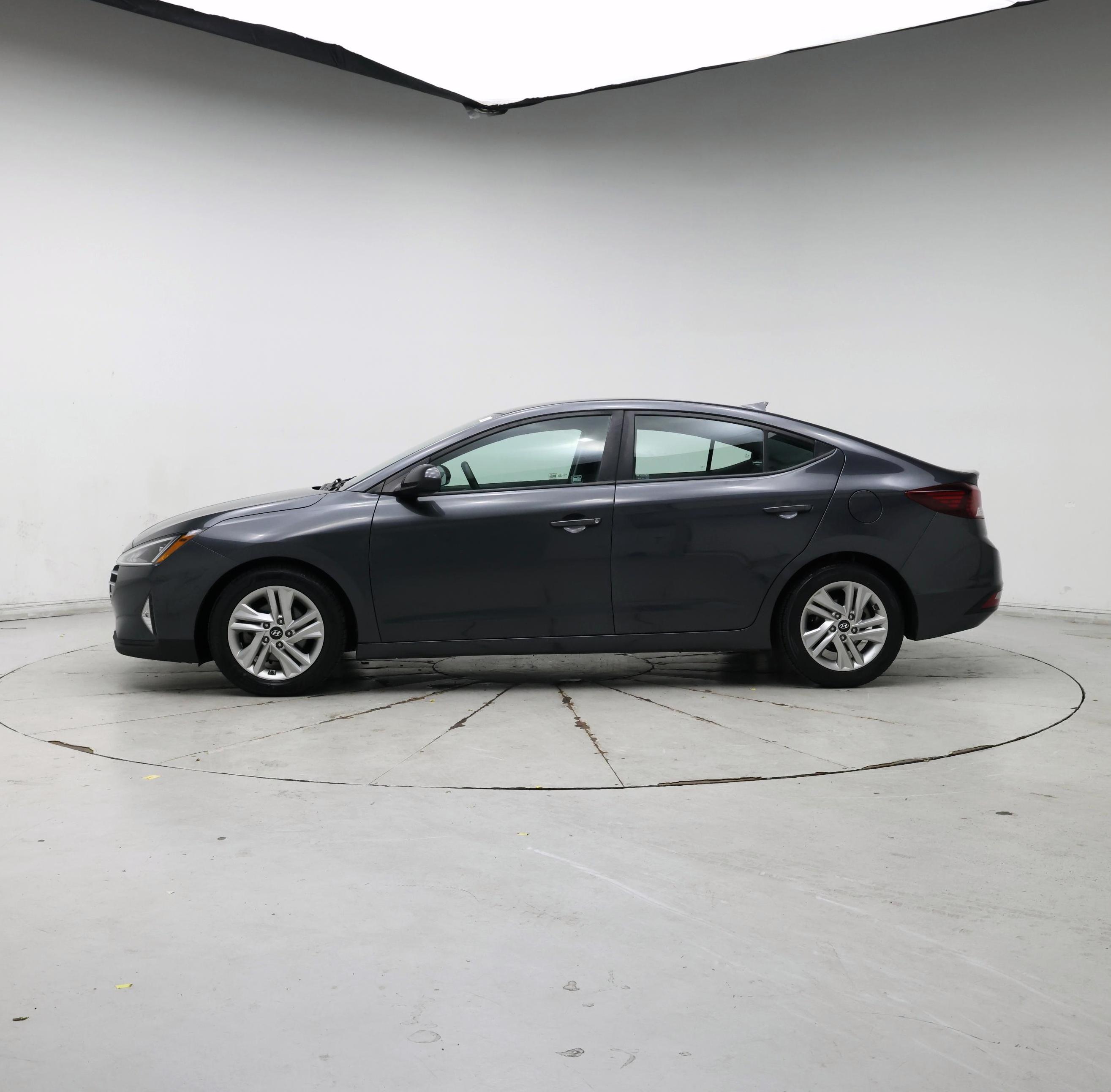 Thumbnail: 2020 Hyundai Elantra - 3