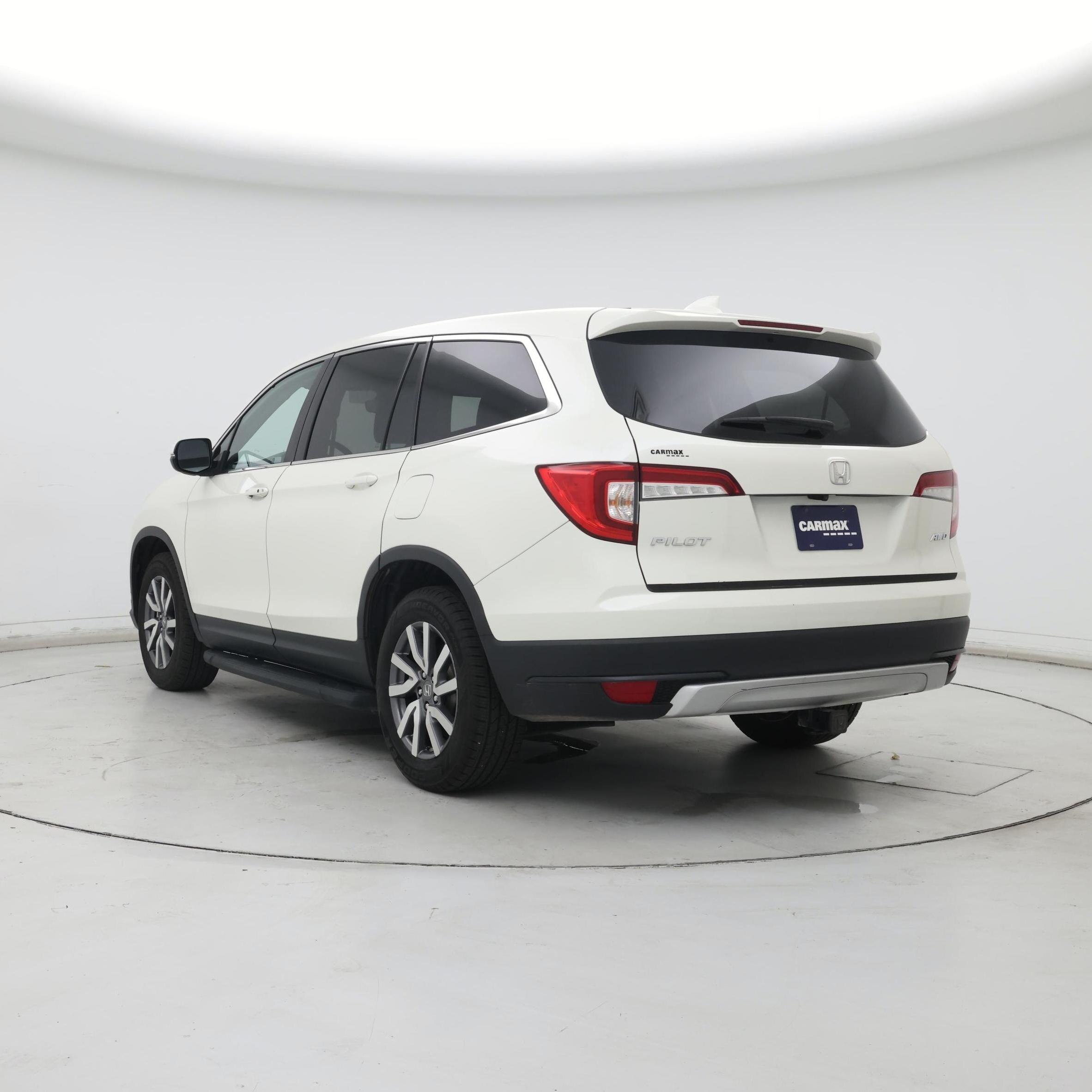 Thumbnail: 2019 Honda Pilot - 2