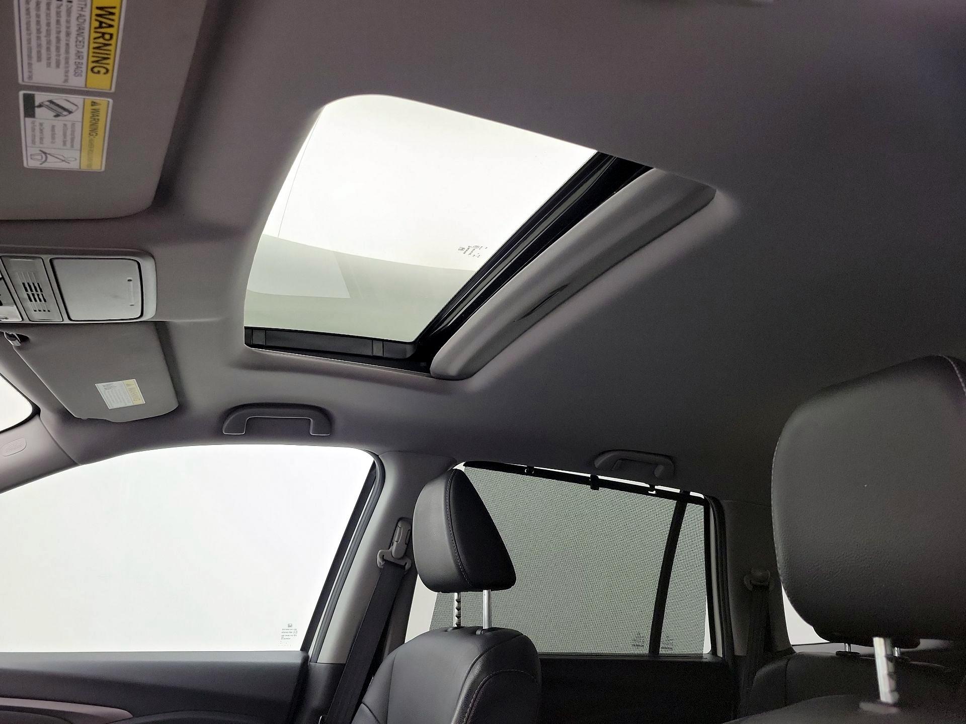 Thumbnail: 2019 Honda Pilot - 19