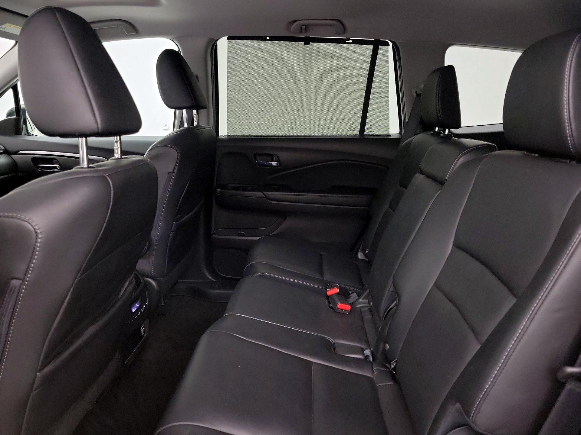 Thumbnail: 2019 Honda Pilot - 20