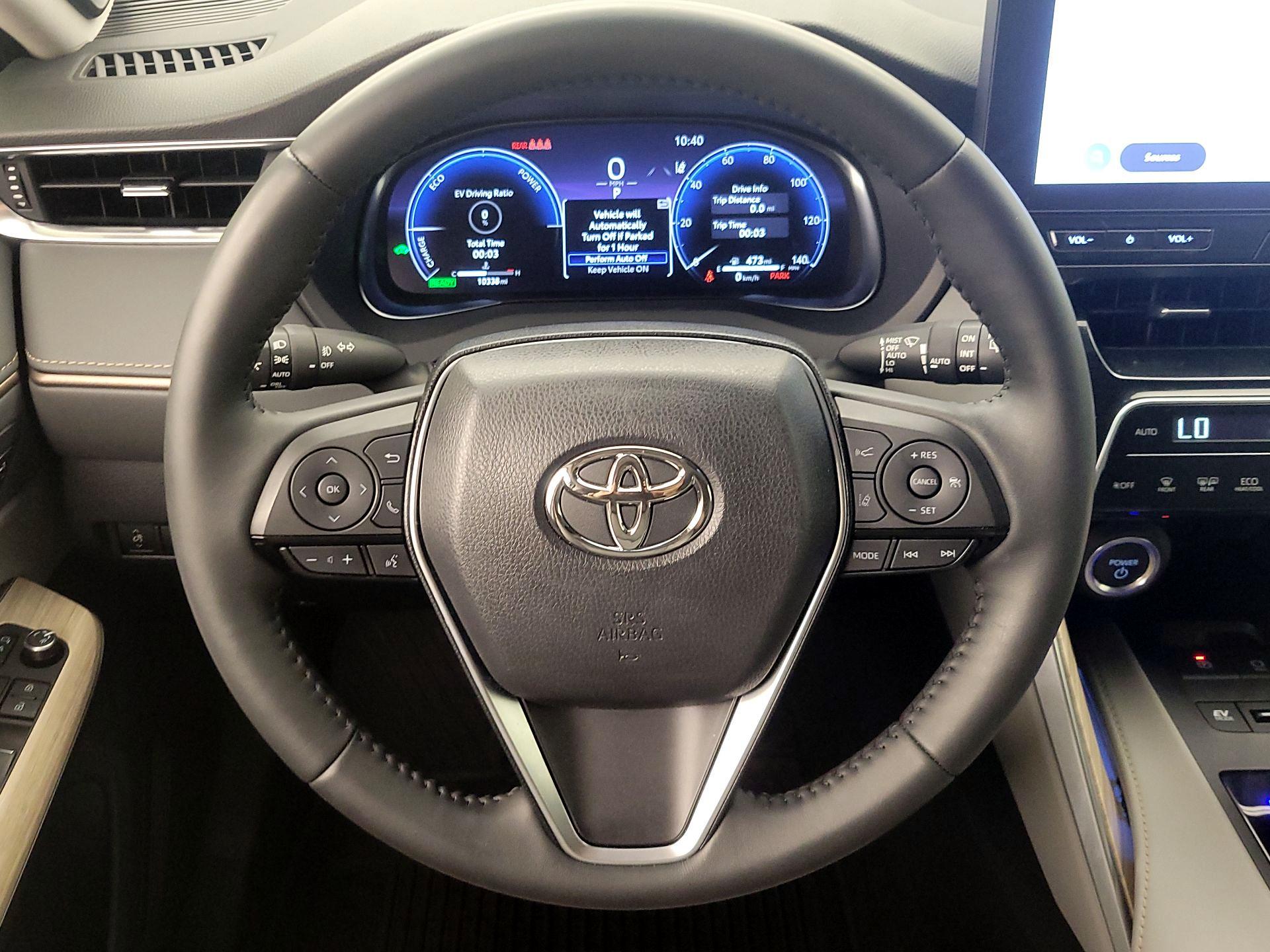 Thumbnail: 2024 Toyota Venza - 10