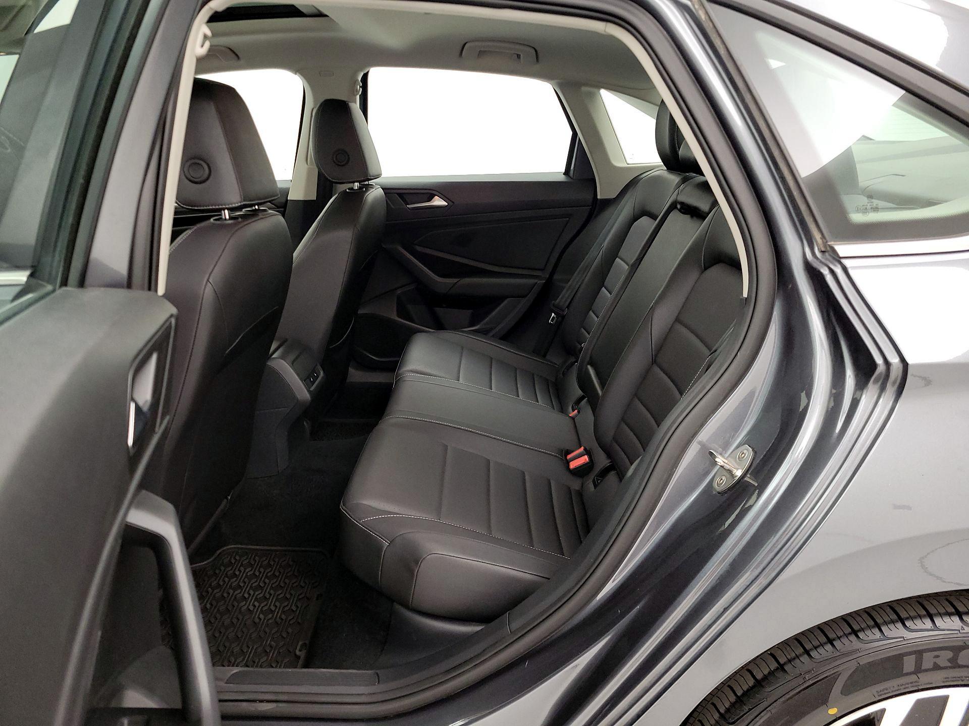 Thumbnail: 2021 Volkswagen Jetta - 20
