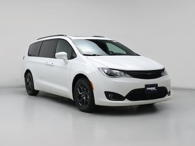 White 2018 Chrysler Pacifica Limited