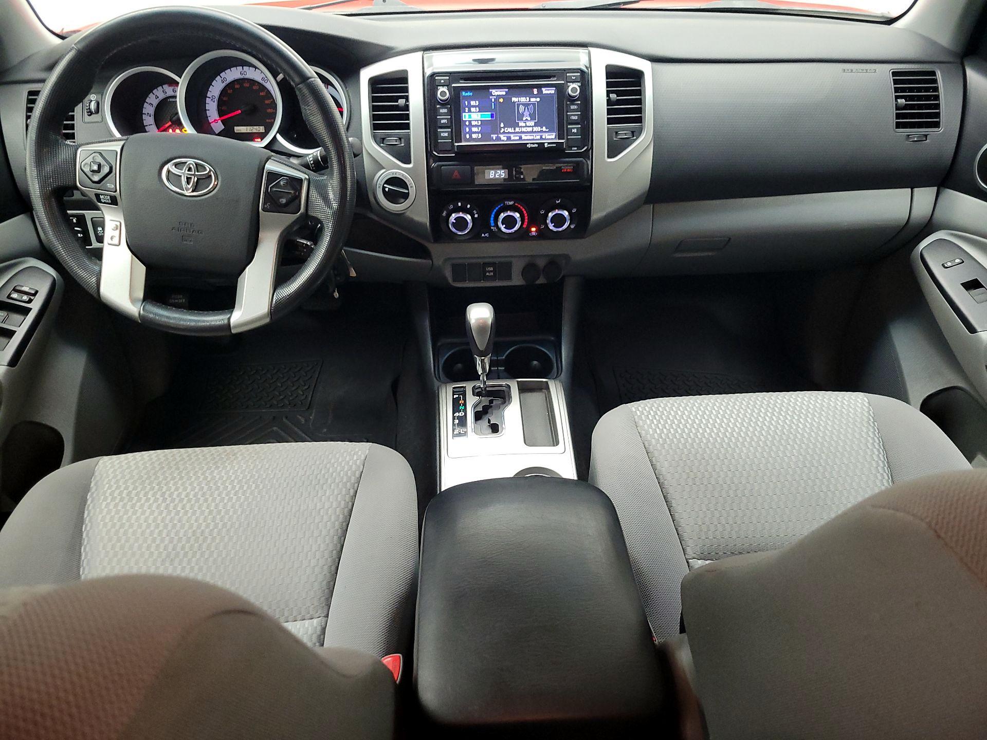 Thumbnail: 2014 Toyota Tacoma - 9