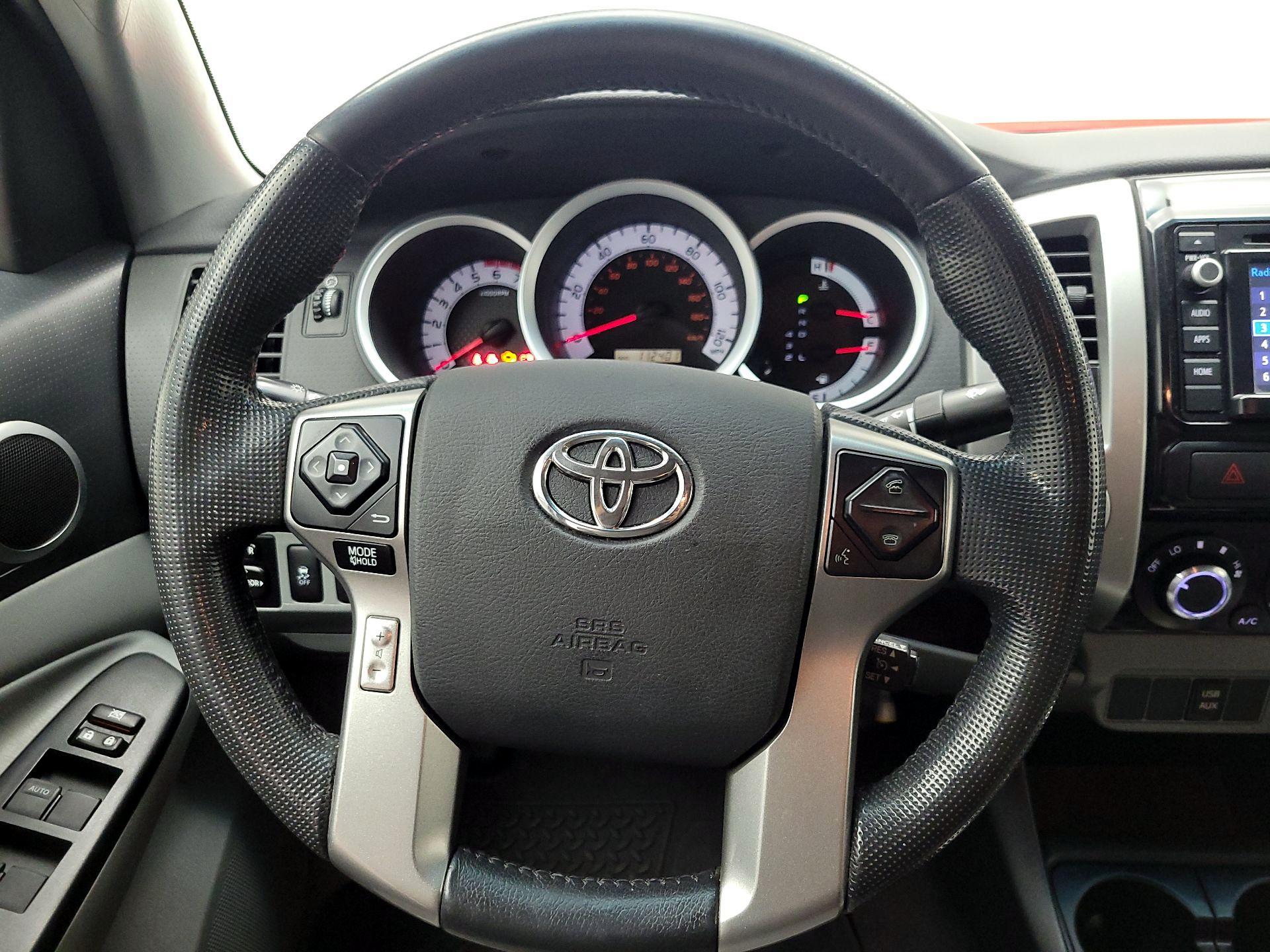 Thumbnail: 2014 Toyota Tacoma - 10