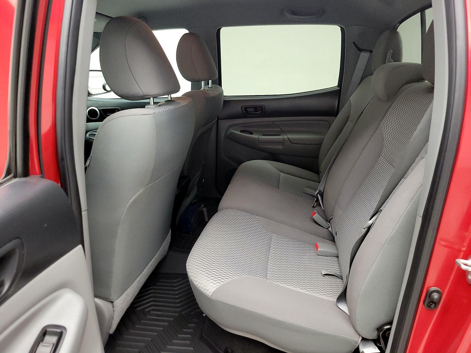 Thumbnail: 2014 Toyota Tacoma - 19