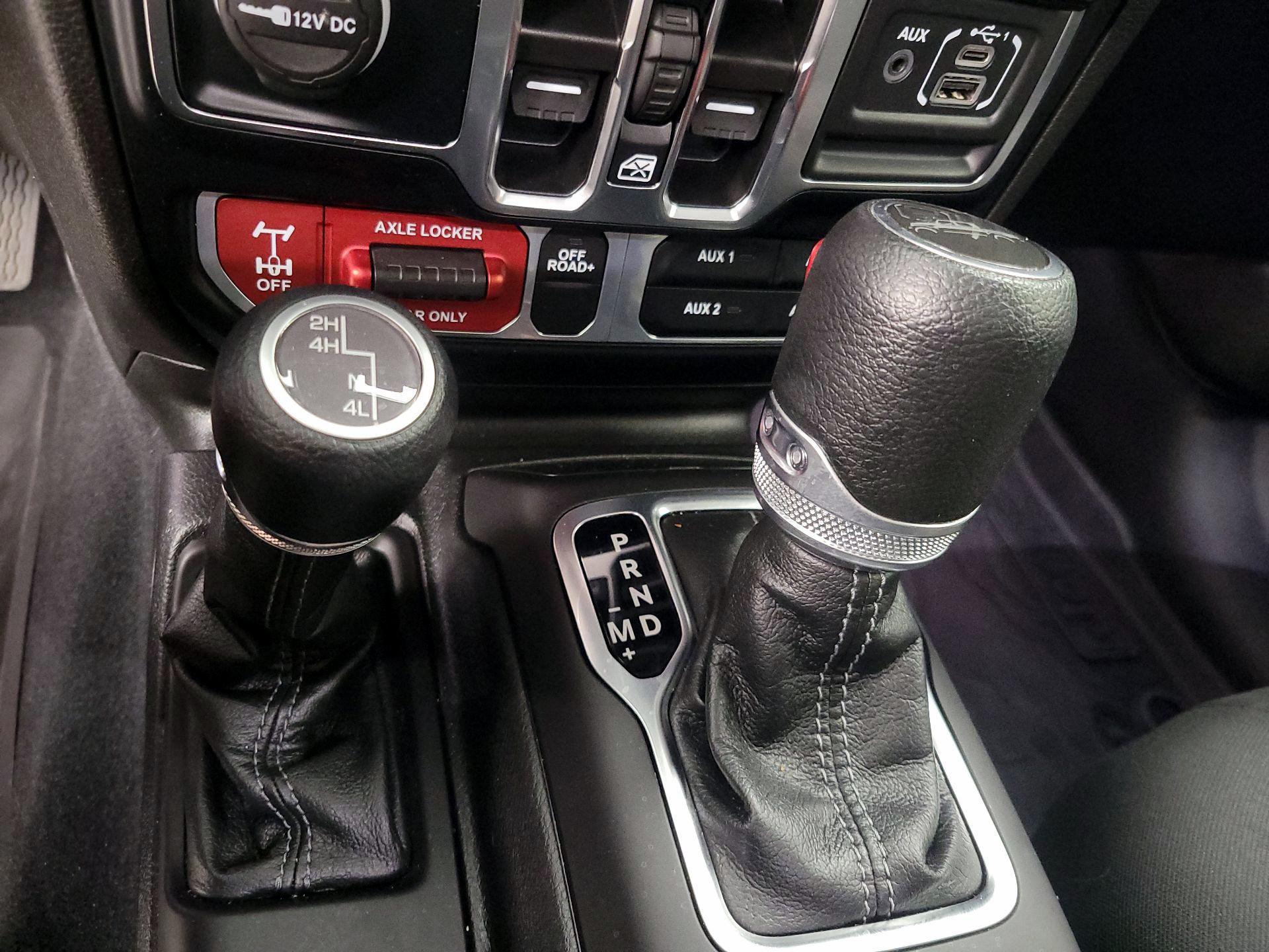 Thumbnail: 2024 Jeep Gladiator - 18