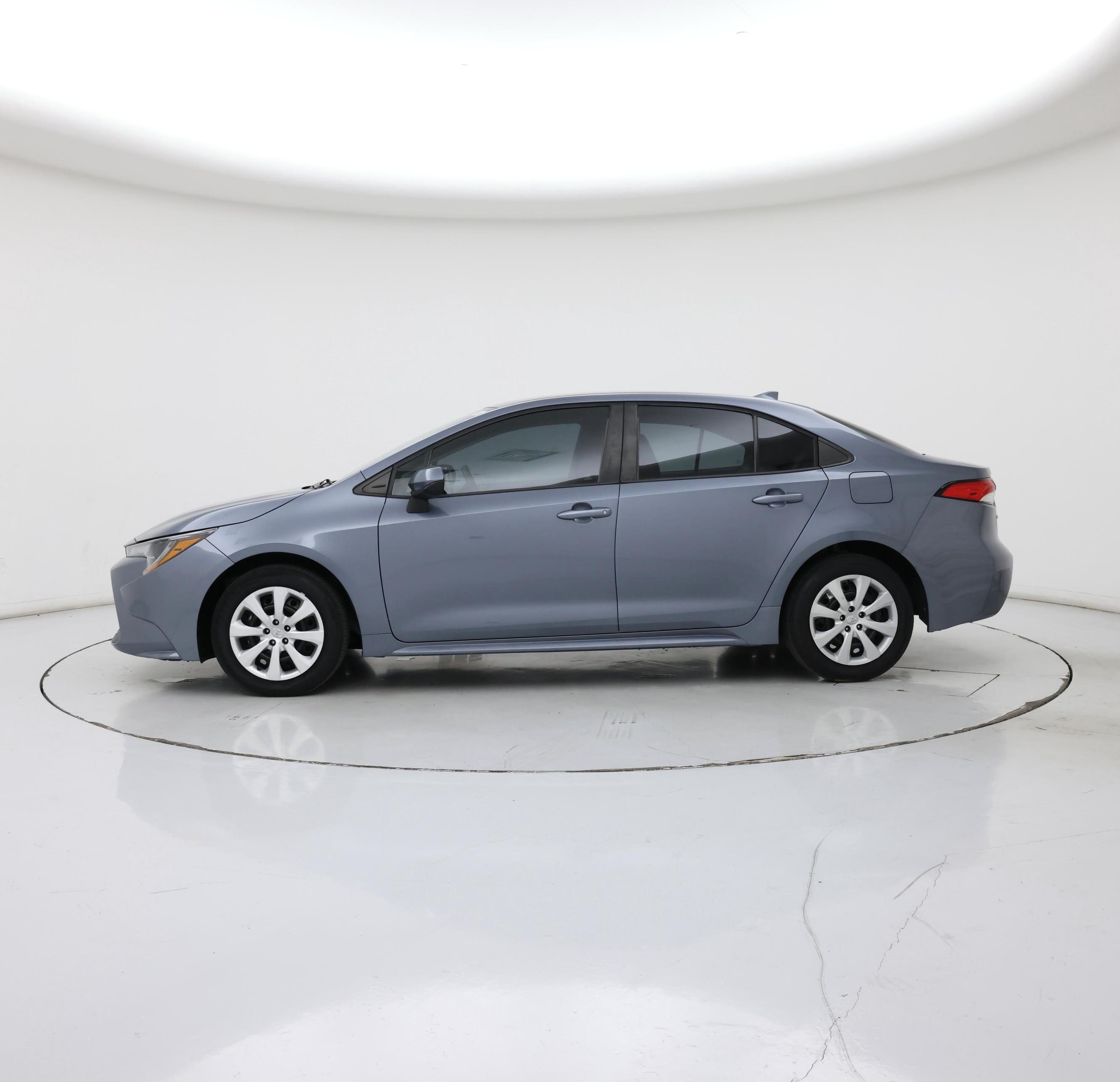 Thumbnail: 2021 Toyota Corolla - 3