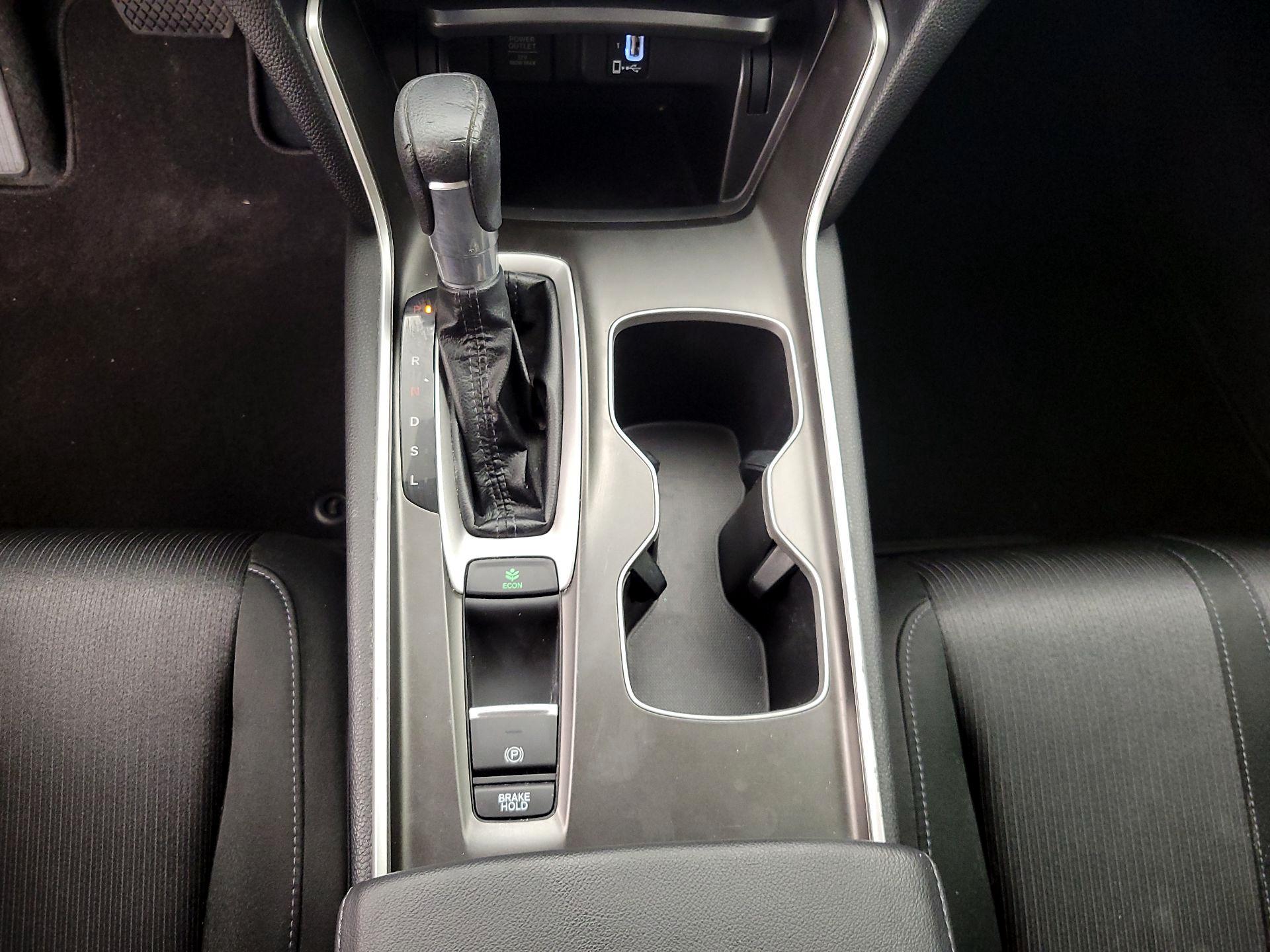 Thumbnail: 2019 Honda Accord - 17