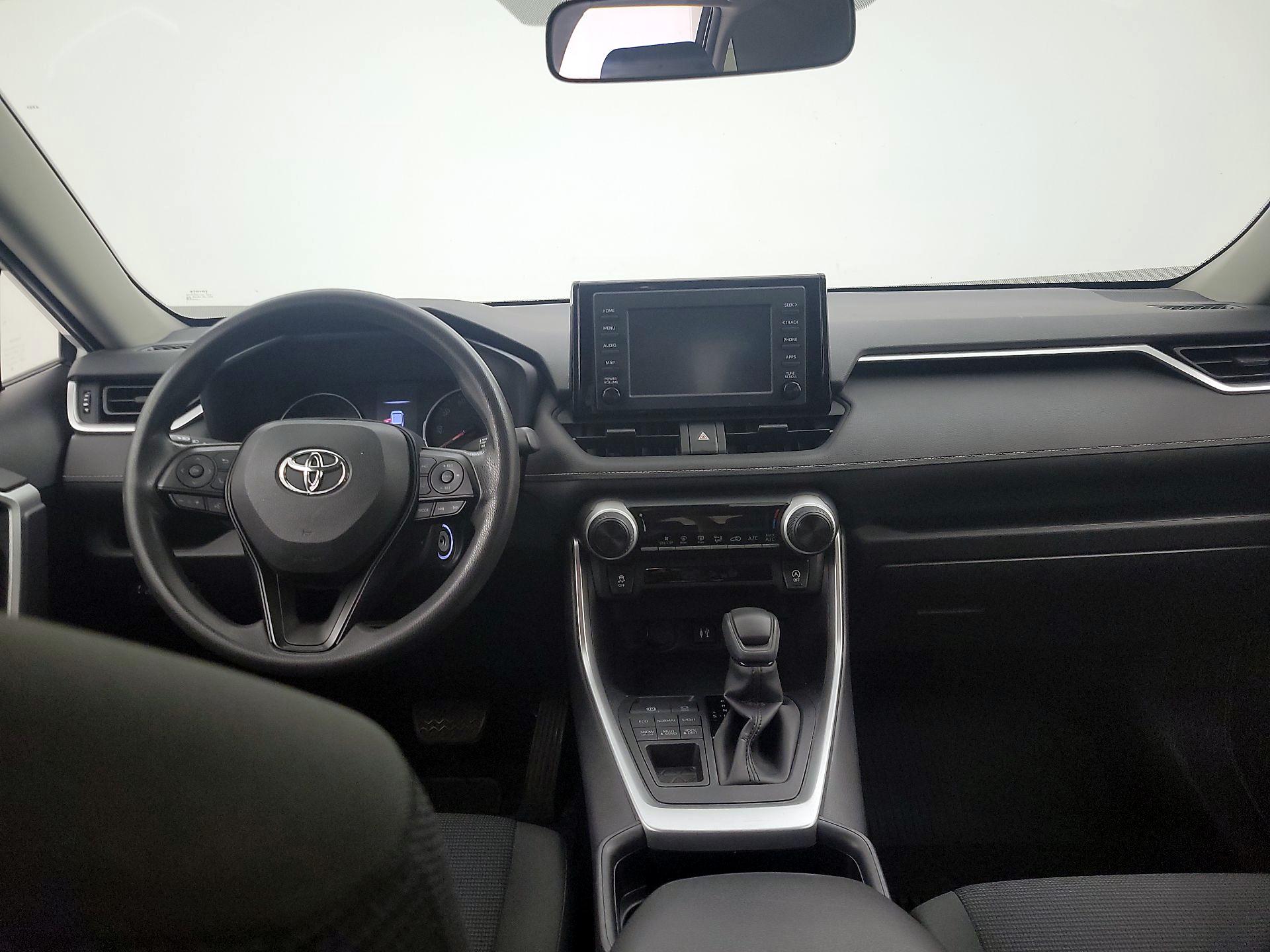 Thumbnail: 2019 Toyota RAV4 - 9
