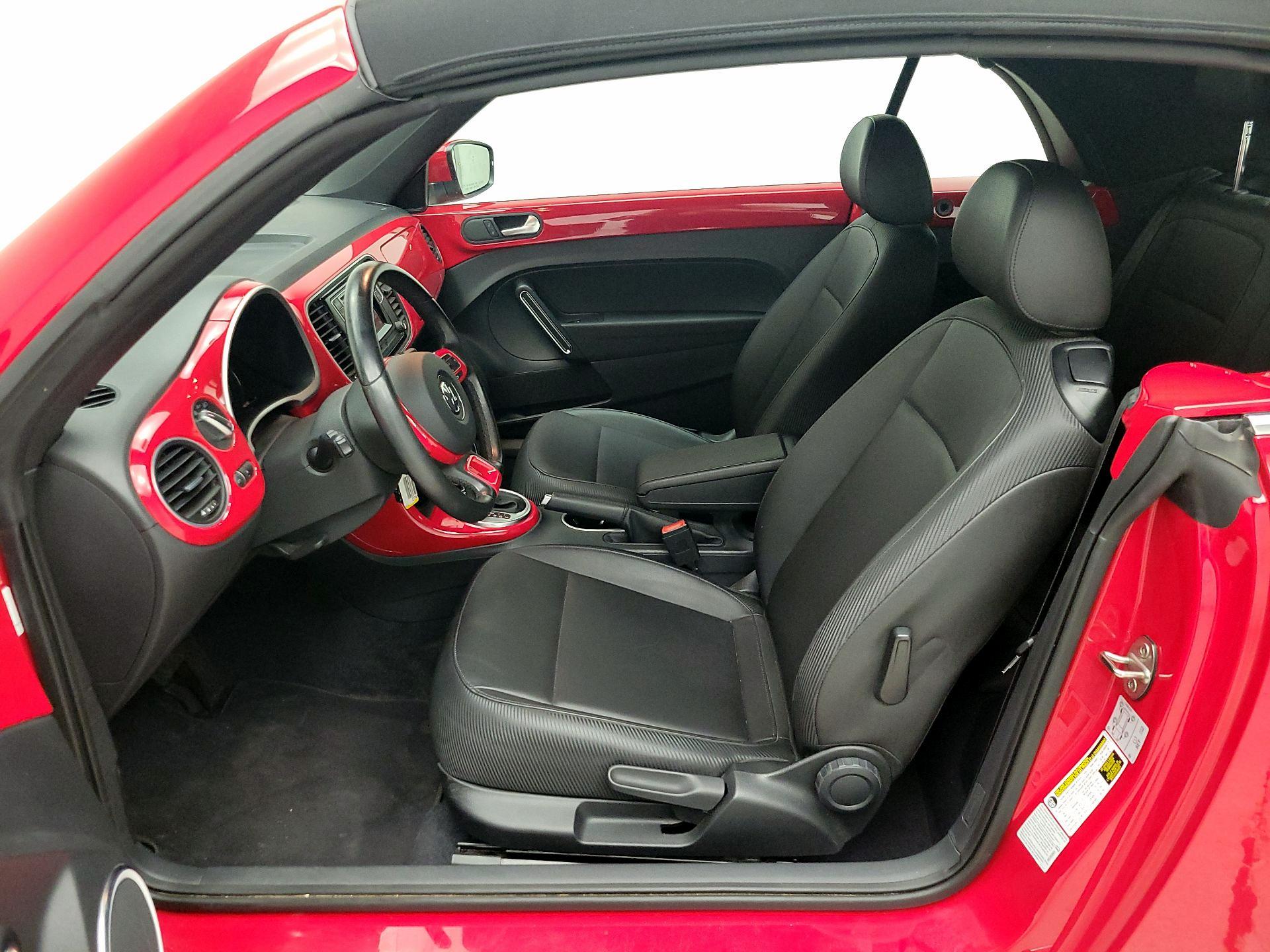 Thumbnail: 2017 Volkswagen Beetle - 11