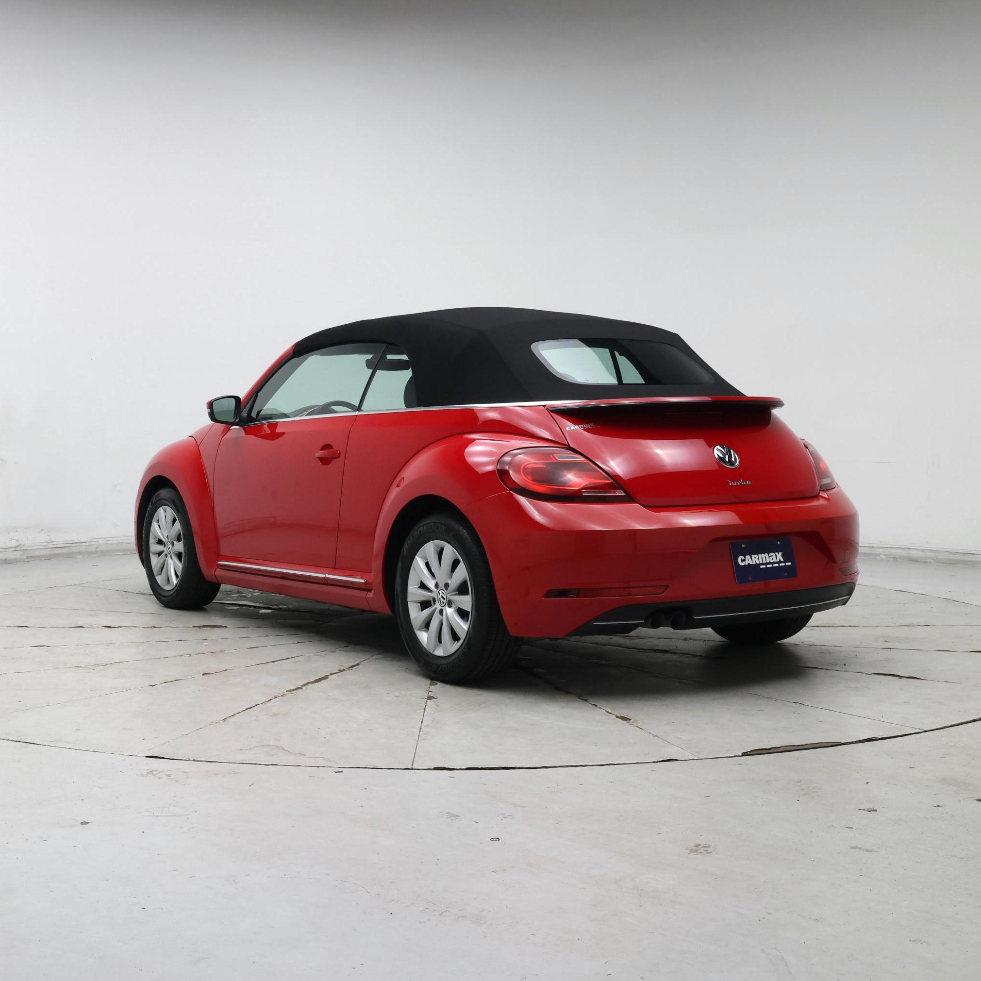 Thumbnail: 2017 Volkswagen Beetle - 2