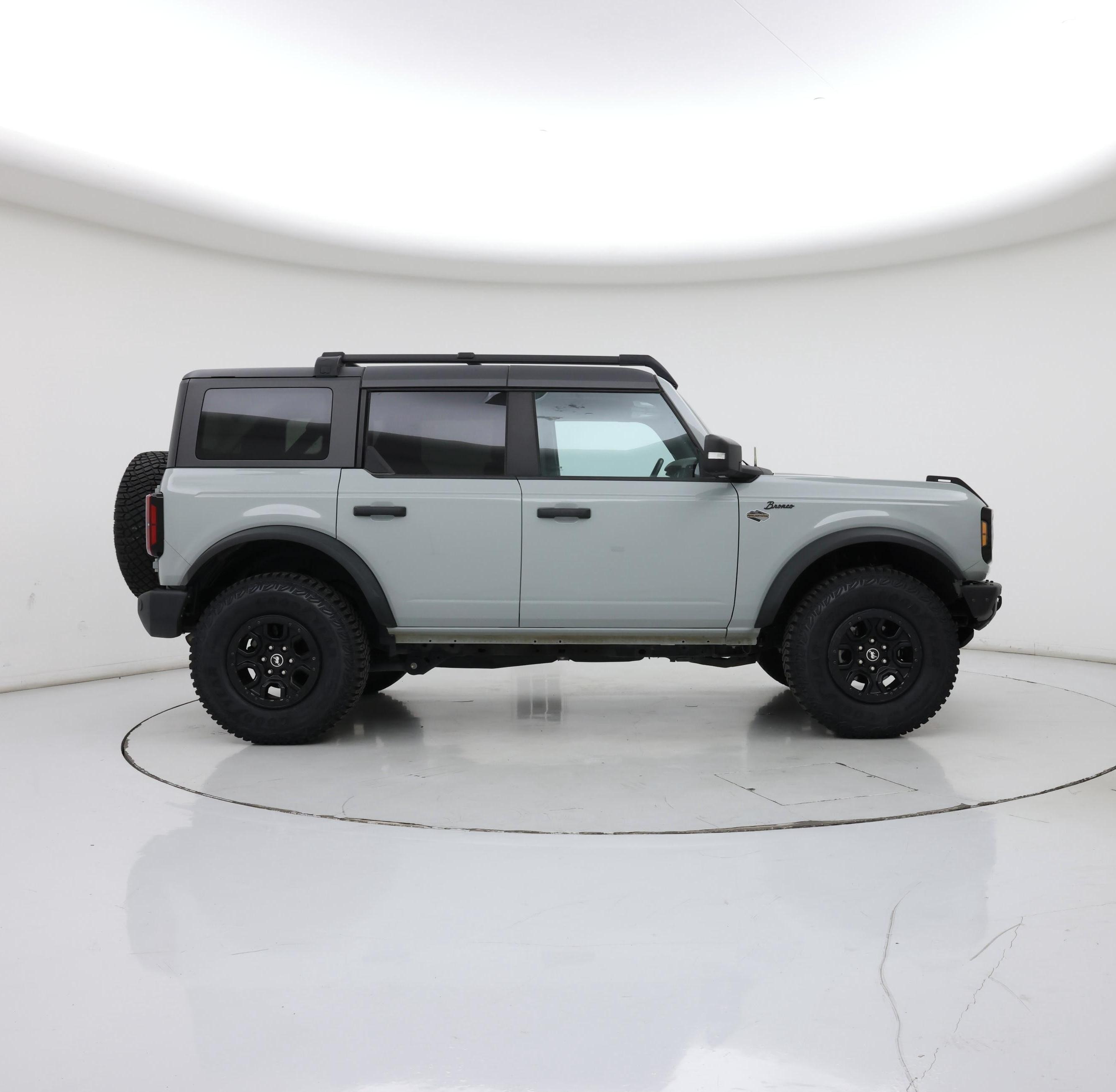 Thumbnail: 2022 Ford Bronco - 7