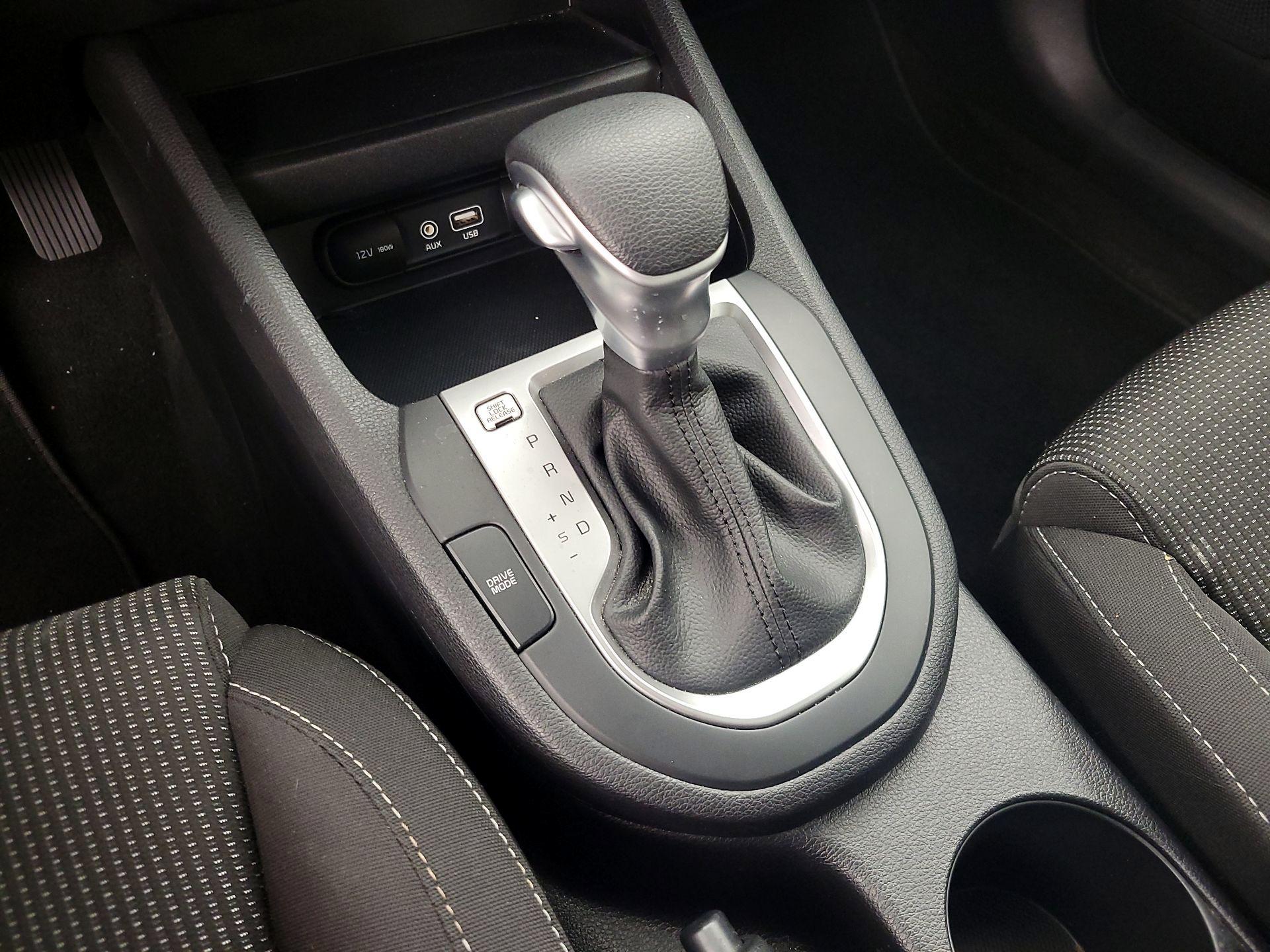 Thumbnail: 2020 Kia Forte - 17