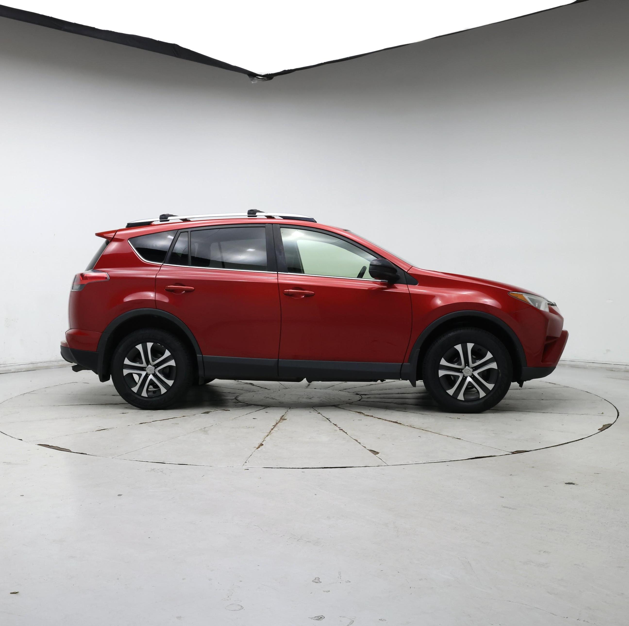 Thumbnail: 2017 Toyota RAV4 - 7