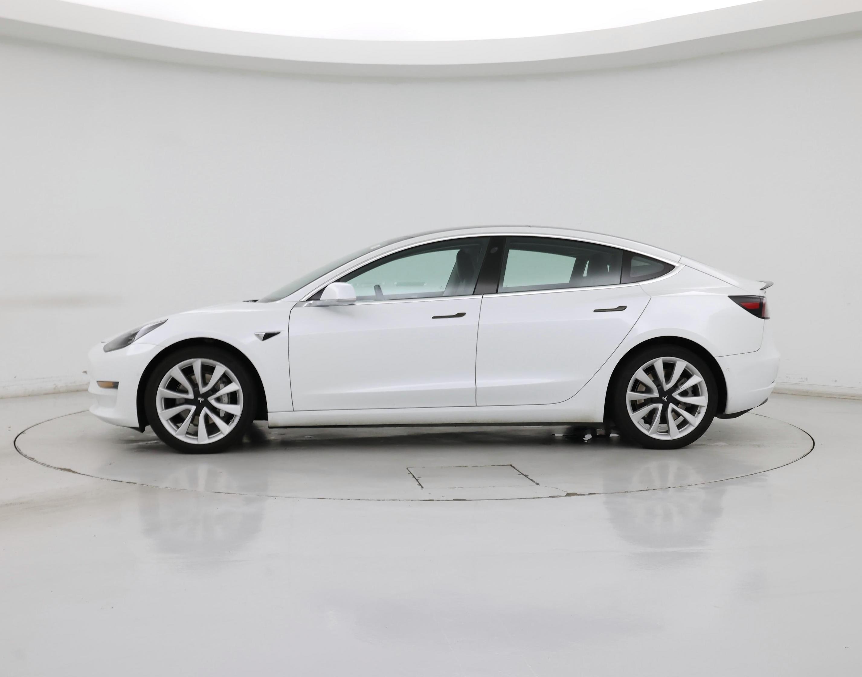Thumbnail: 2019 Tesla Model 3 - 3