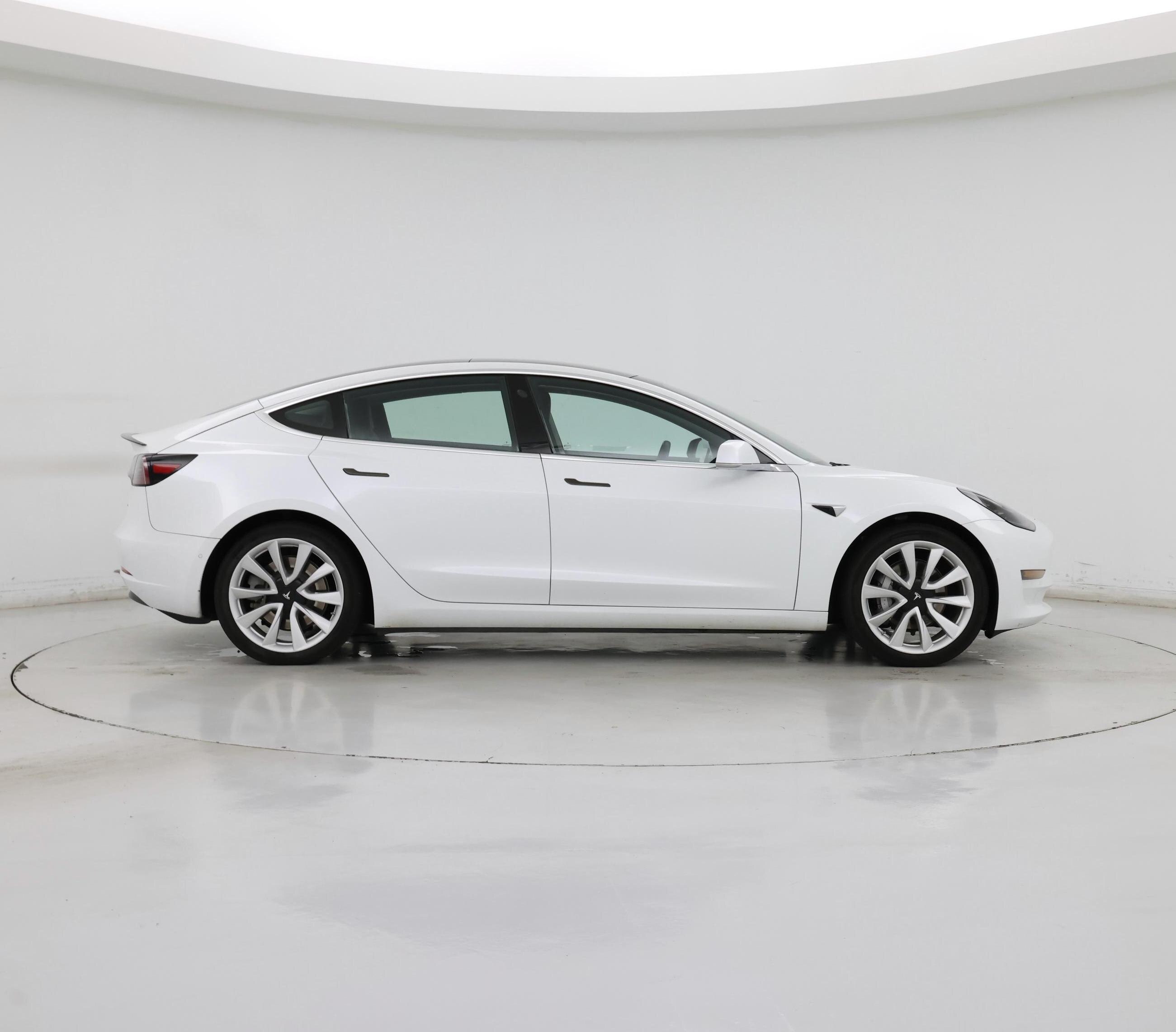 Thumbnail: 2019 Tesla Model 3 - 7