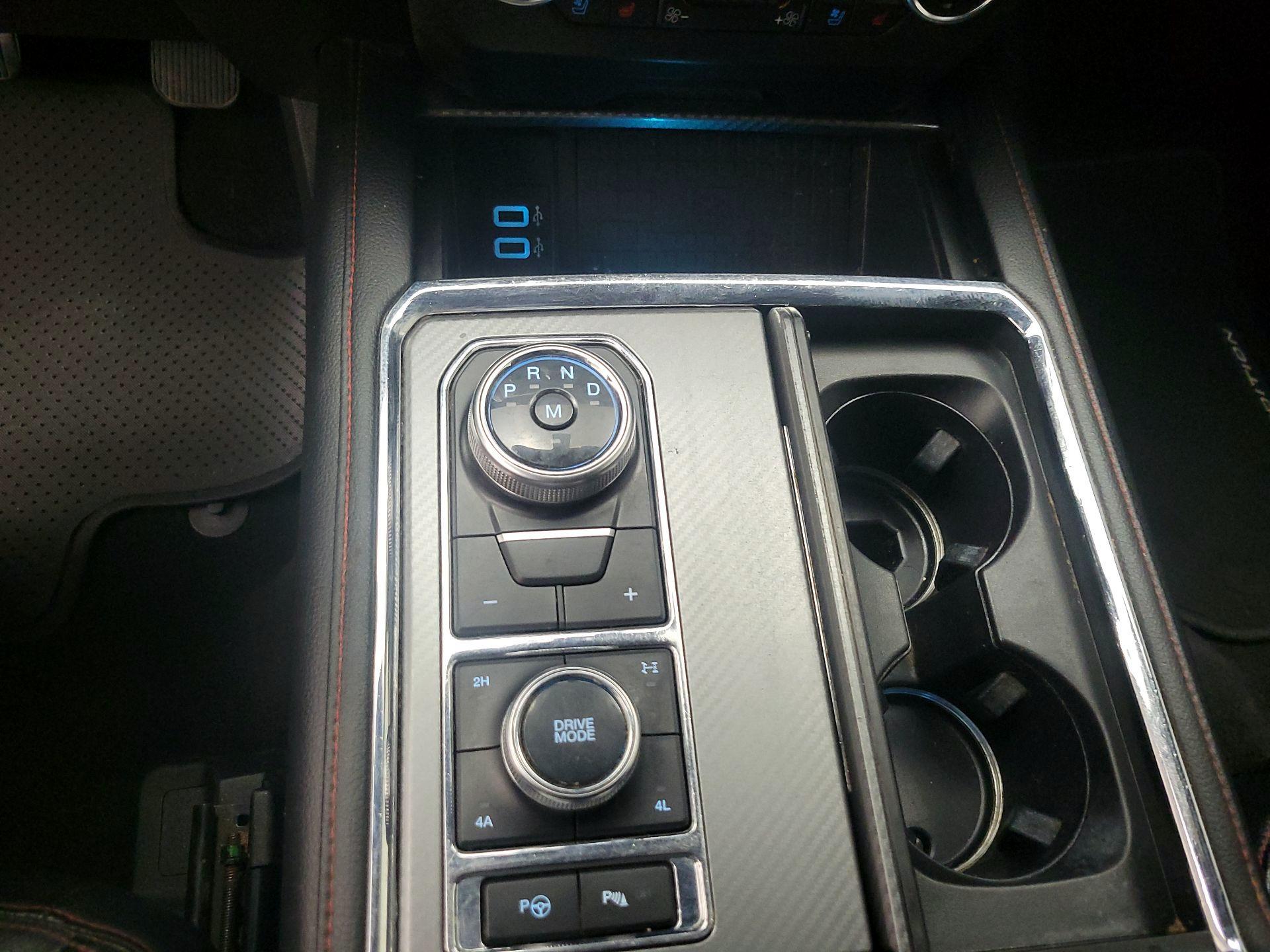 Thumbnail: 2019 Ford Expedition - 18