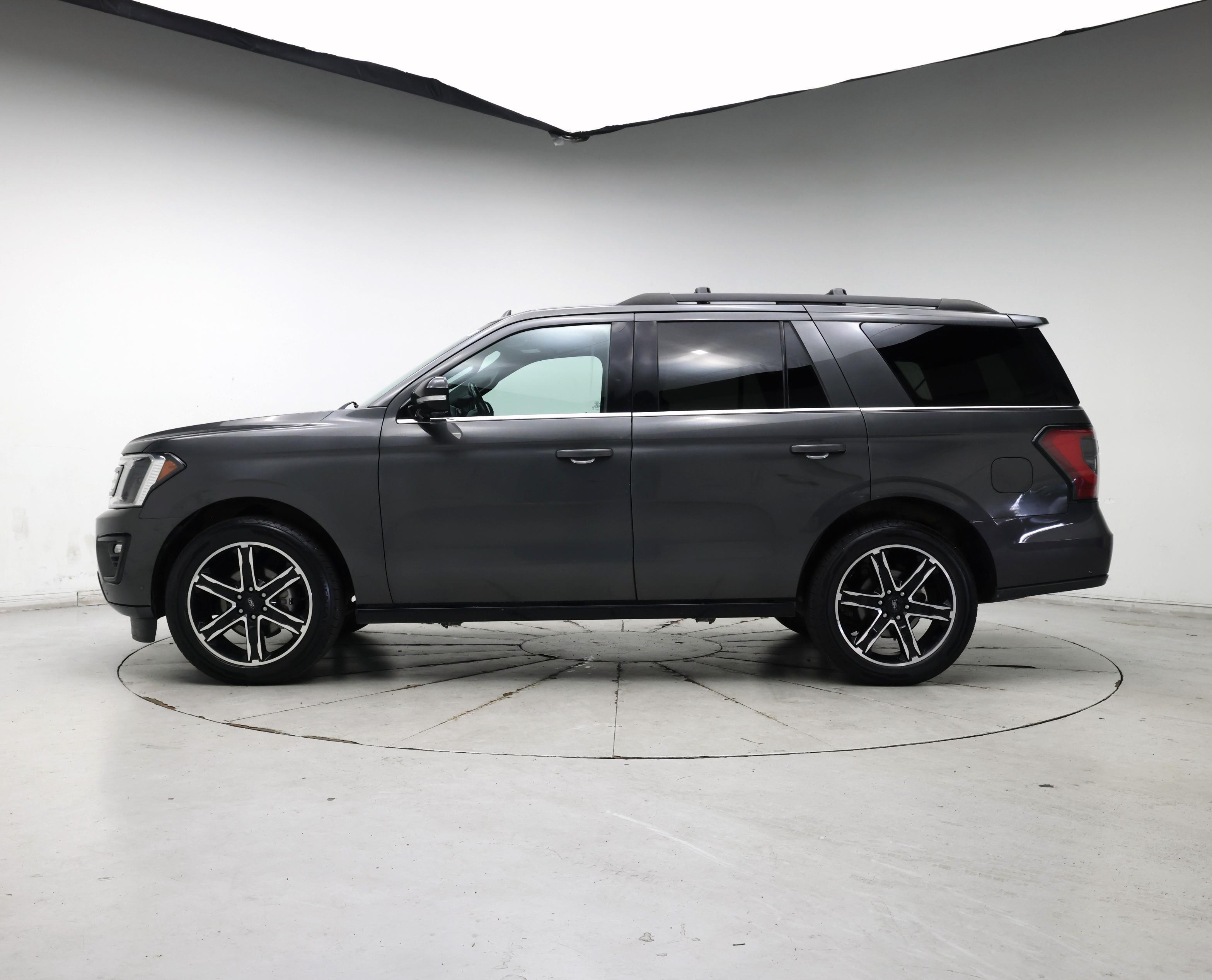 Thumbnail: 2019 Ford Expedition - 3