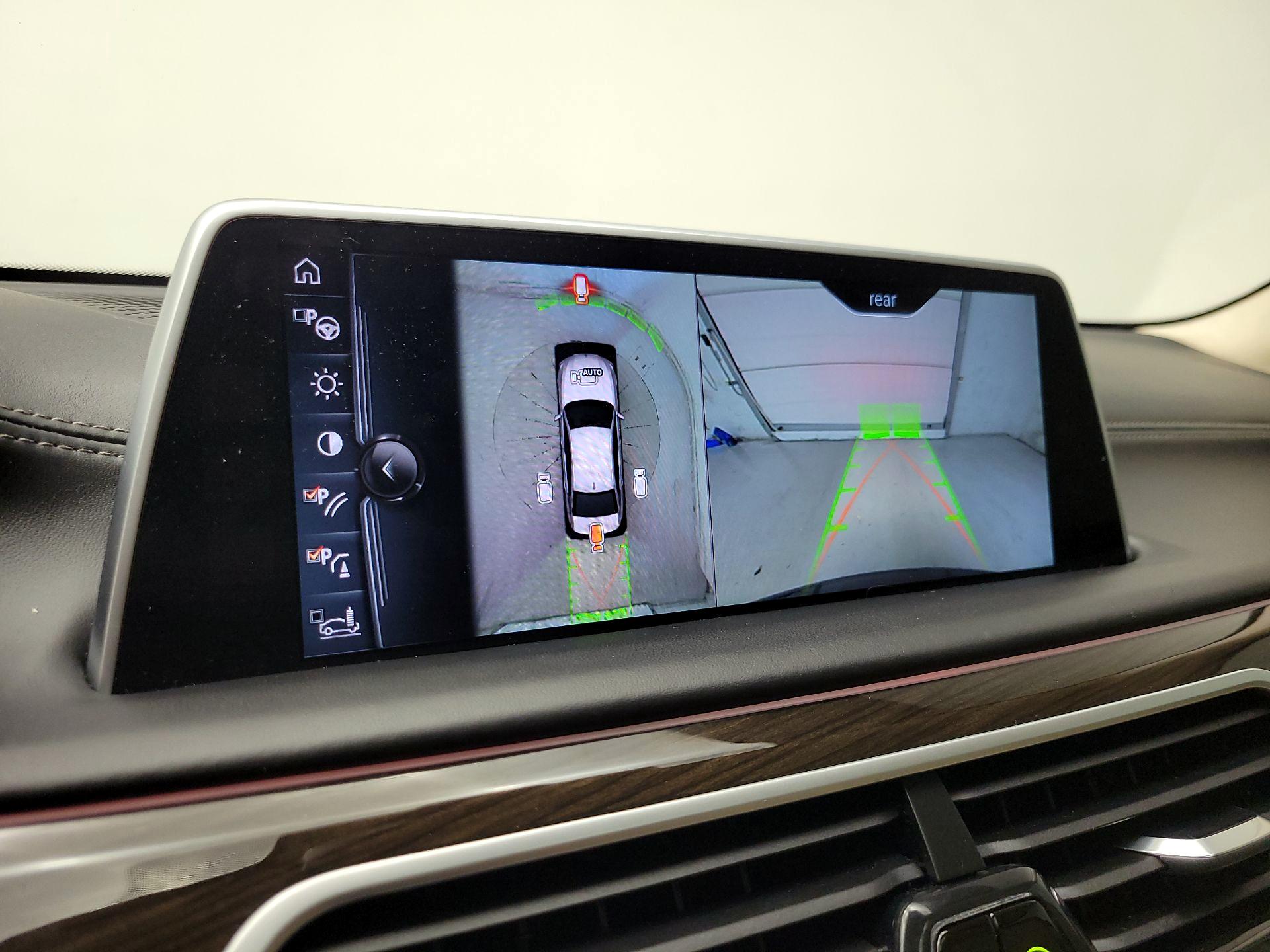 Thumbnail: 2016 BMW 7 Series - 14