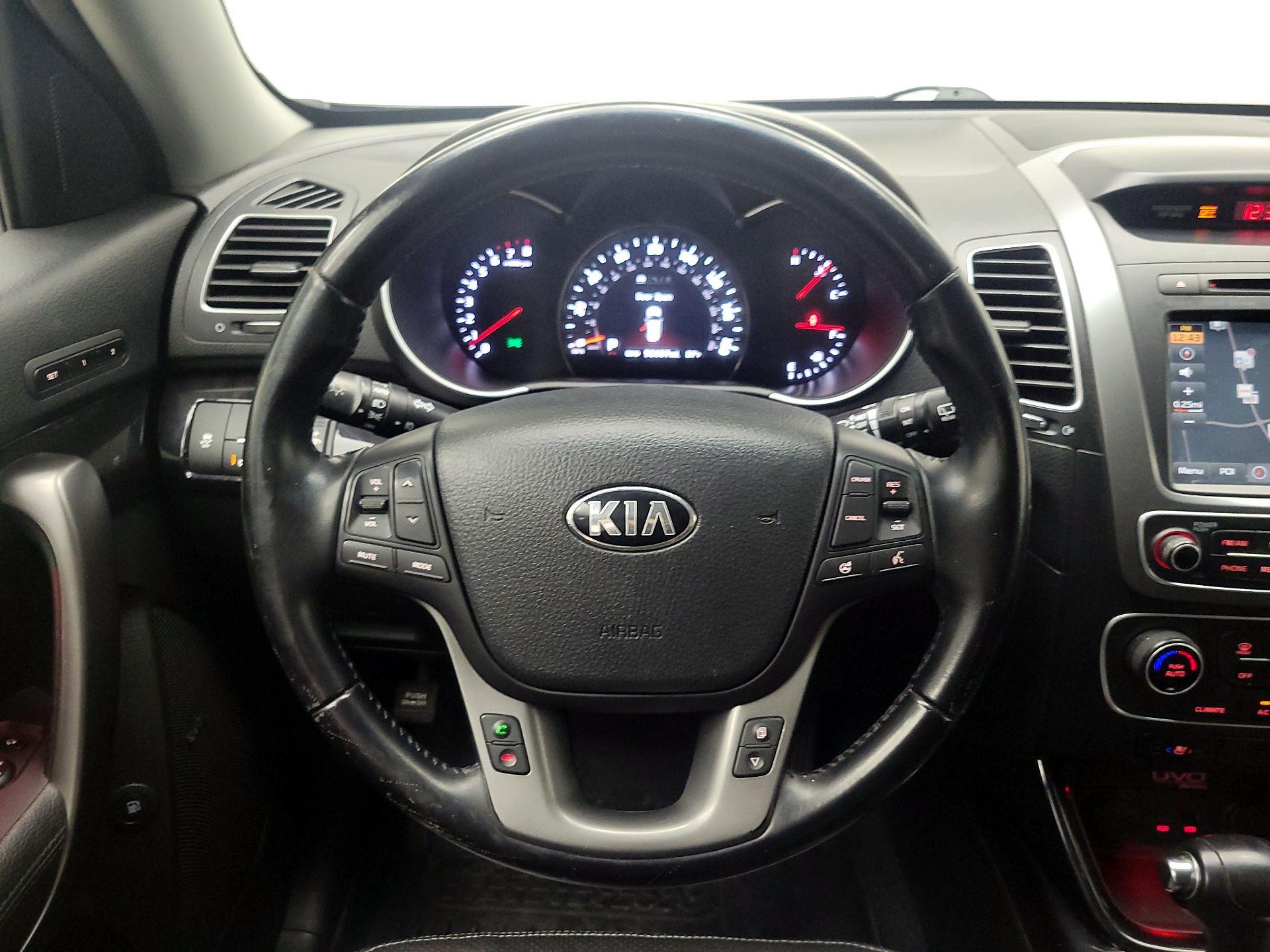 Thumbnail: 2015 Kia Sorento - 10