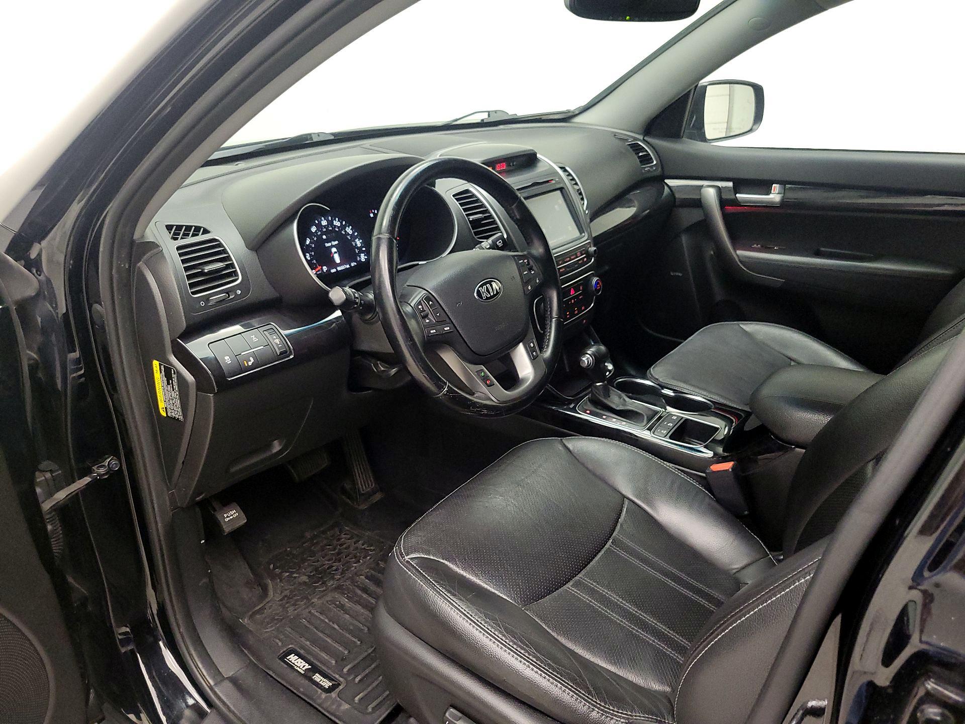 Thumbnail: 2015 Kia Sorento - 11