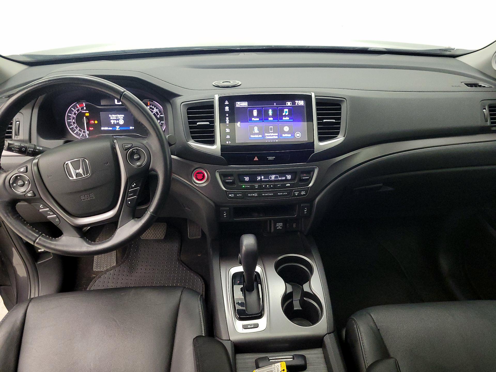 Thumbnail: 2018 Honda Pilot - 9