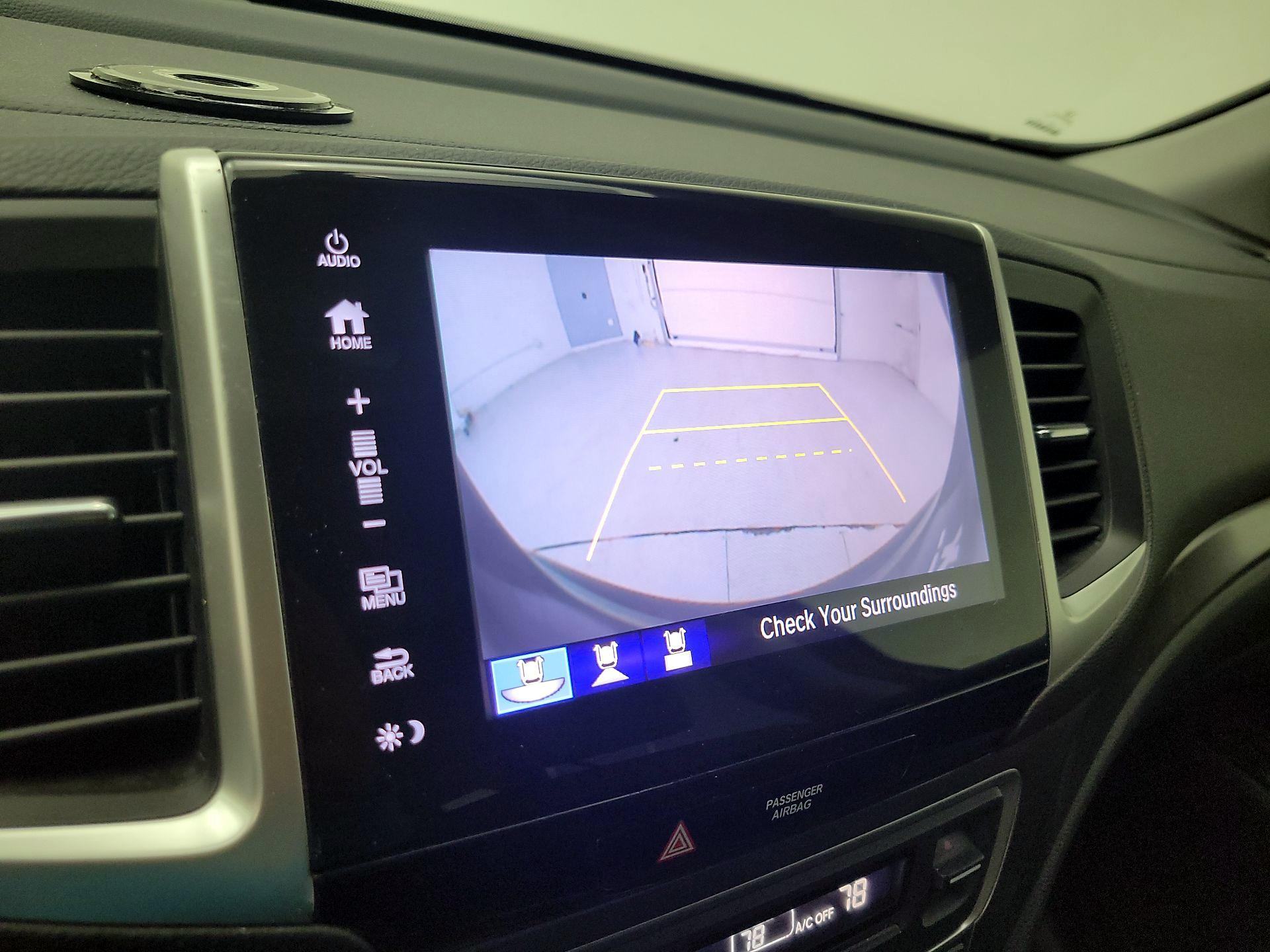 Thumbnail: 2018 Honda Pilot - 14