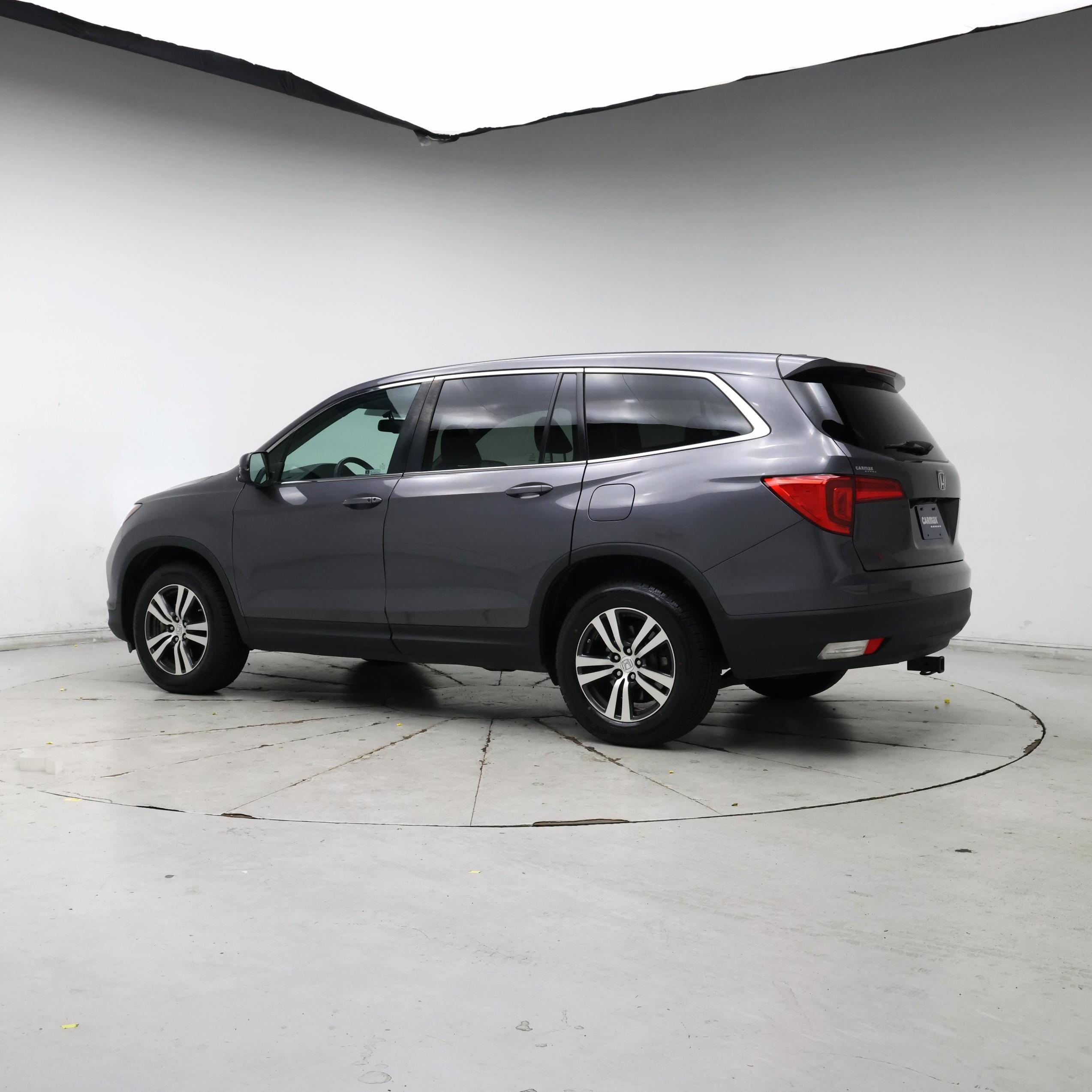Thumbnail: 2018 Honda Pilot - 2