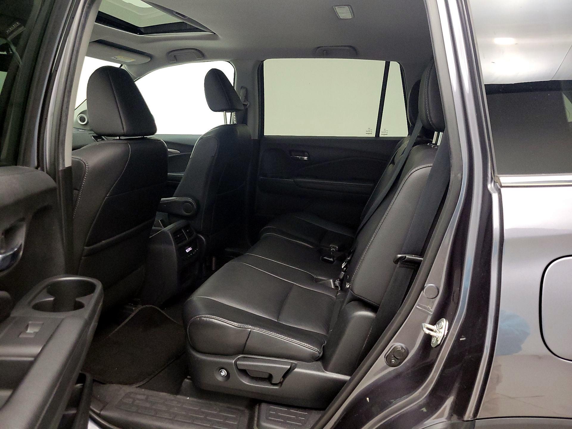 Thumbnail: 2018 Honda Pilot - 20