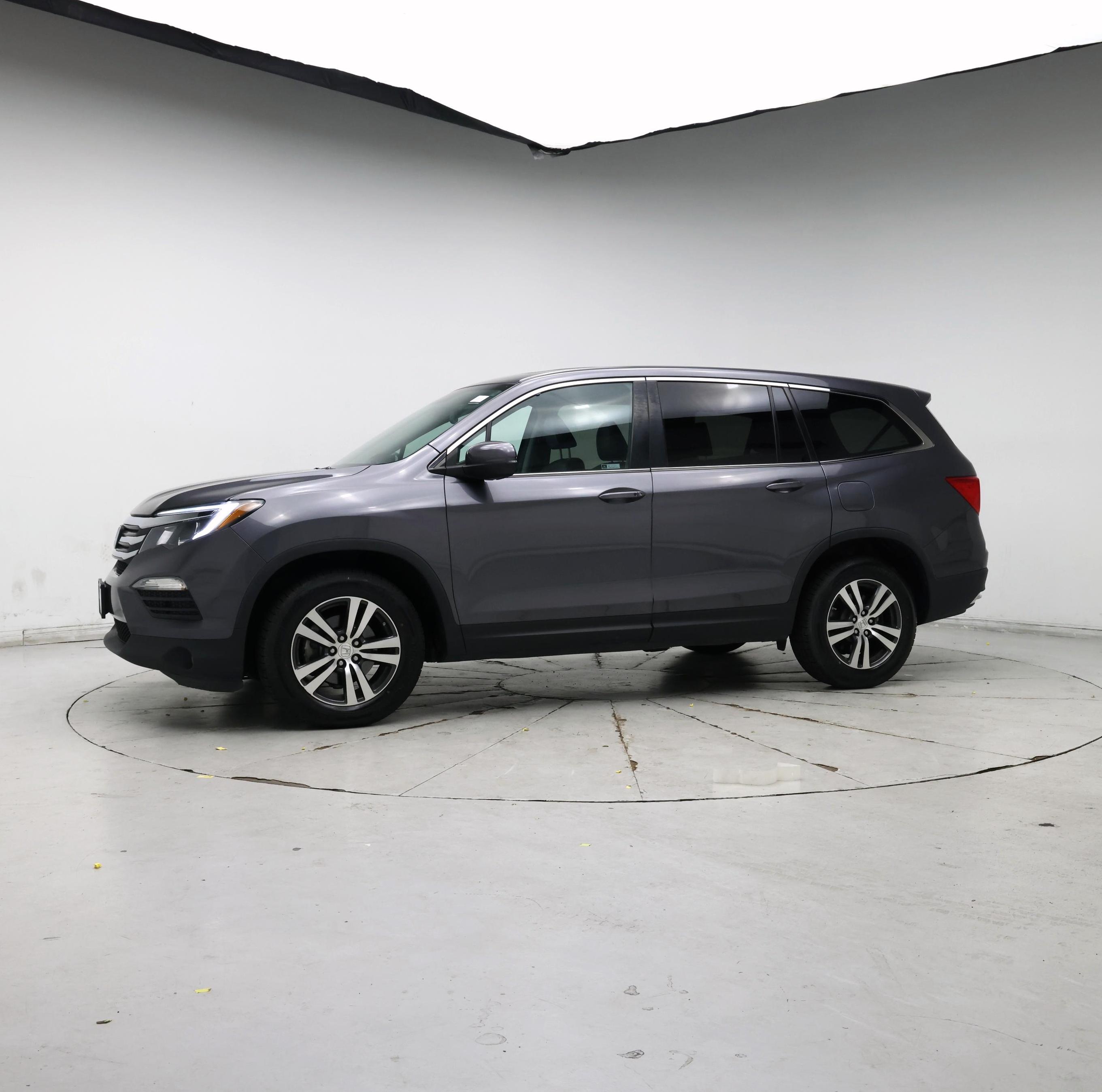 Thumbnail: 2018 Honda Pilot - 3