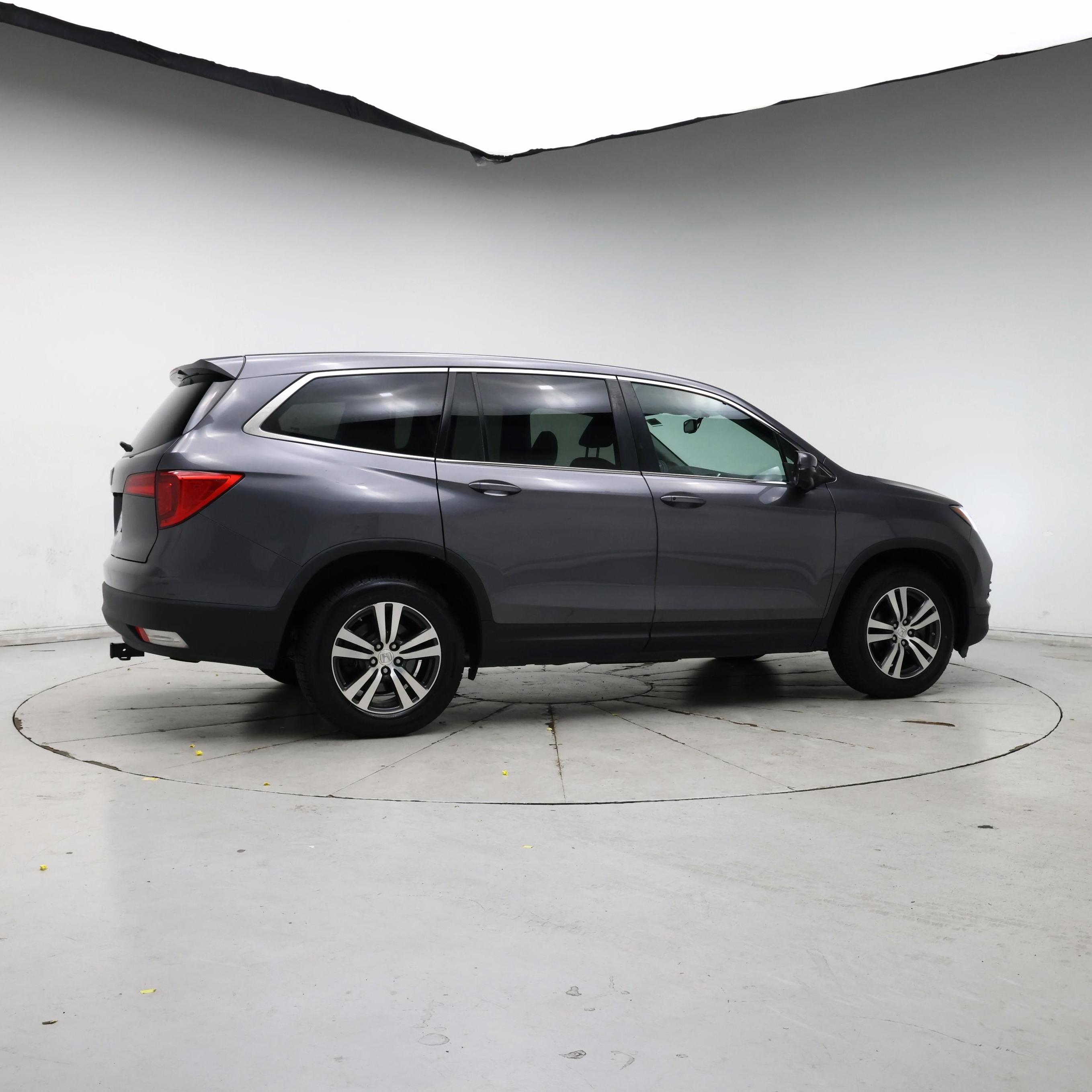 Thumbnail: 2018 Honda Pilot - 7