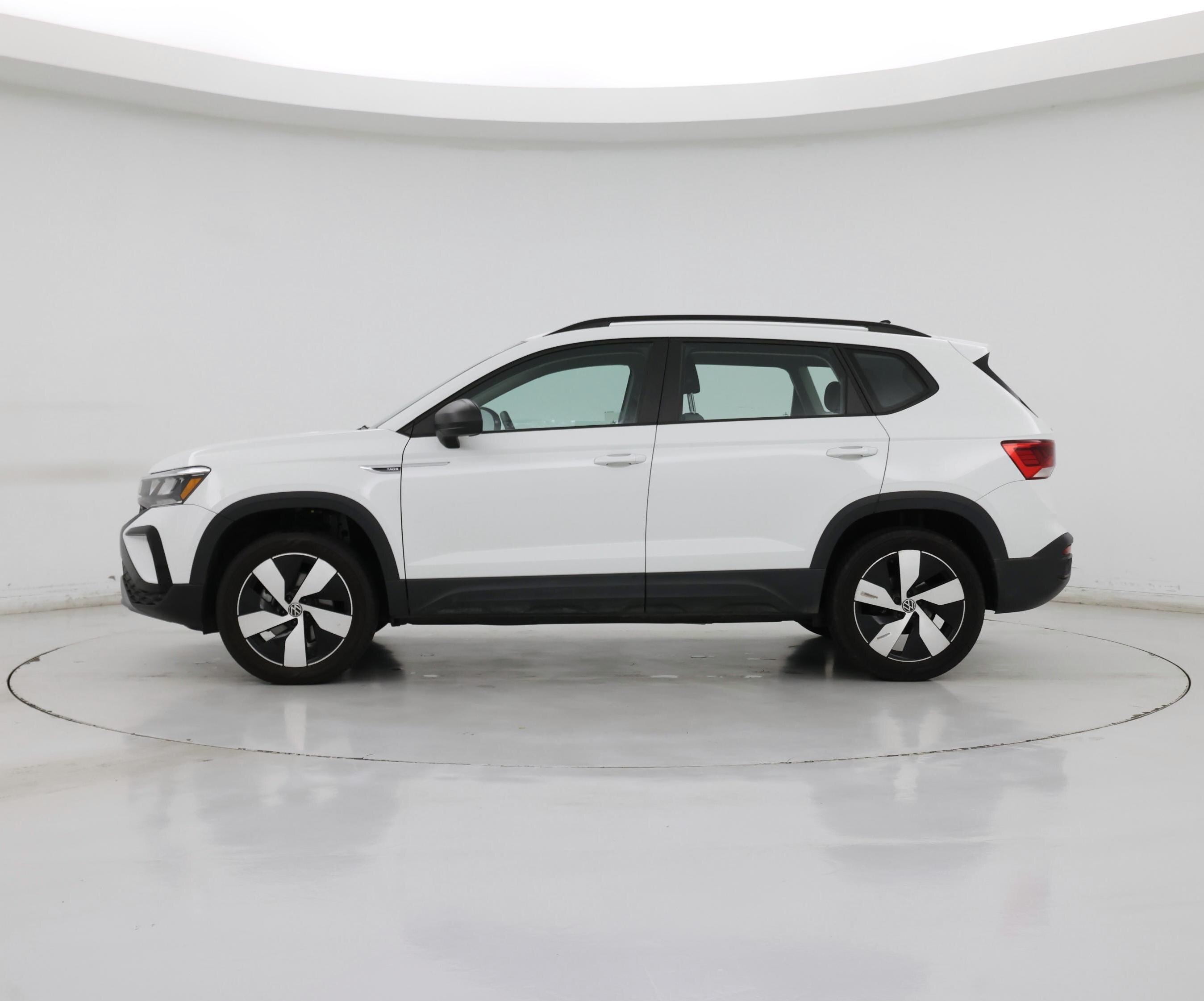Thumbnail: 2023 Volkswagen Taos - 3