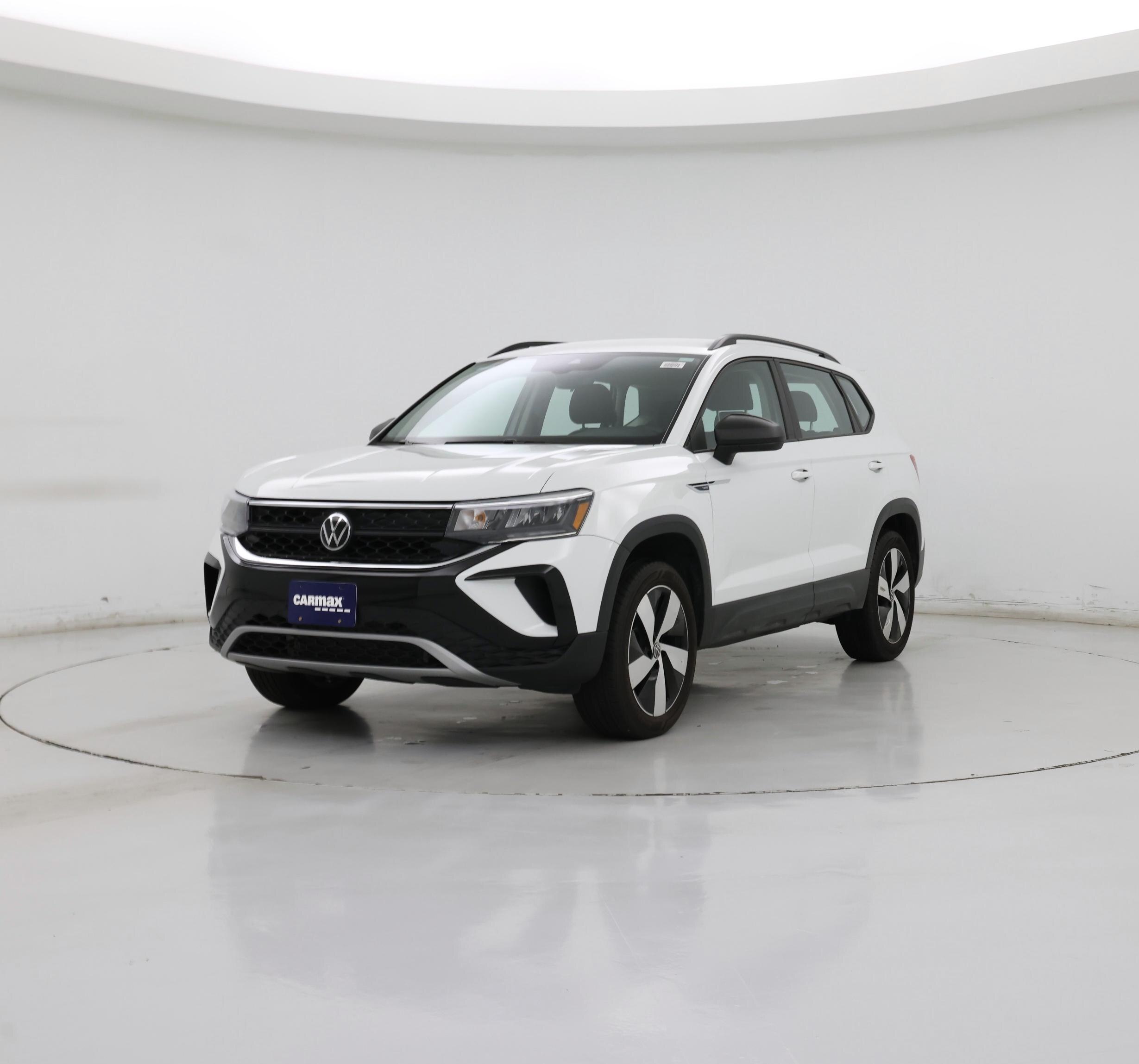 Thumbnail: 2023 Volkswagen Taos - 4