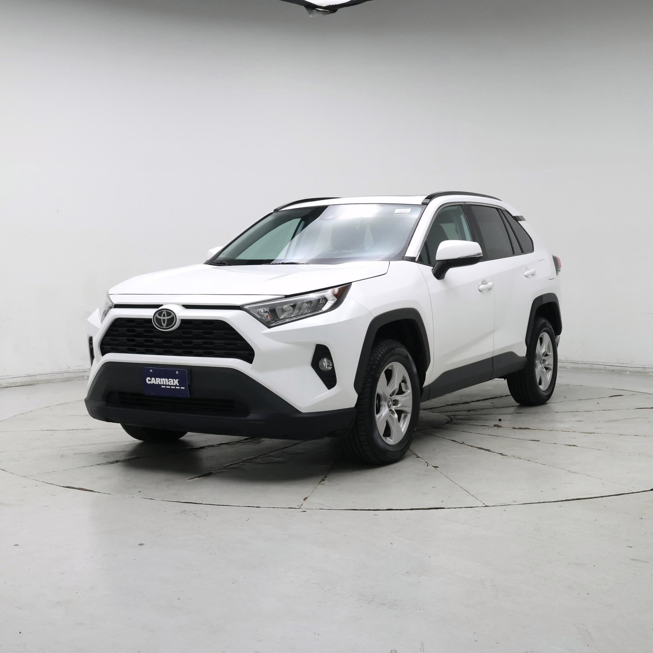 Thumbnail: 2021 Toyota RAV4 - 4