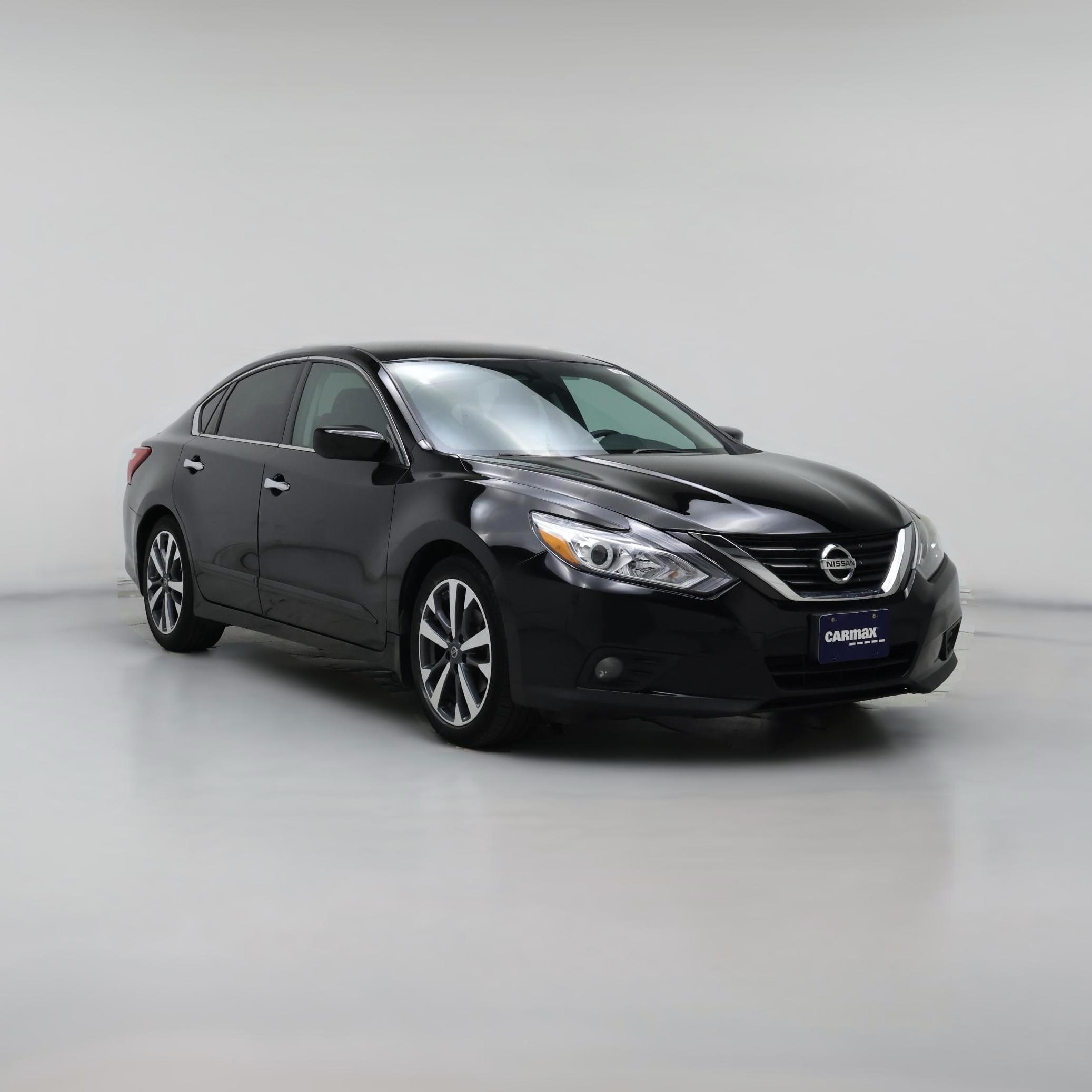 Thumbnail: 2016 Nissan Altima - 1