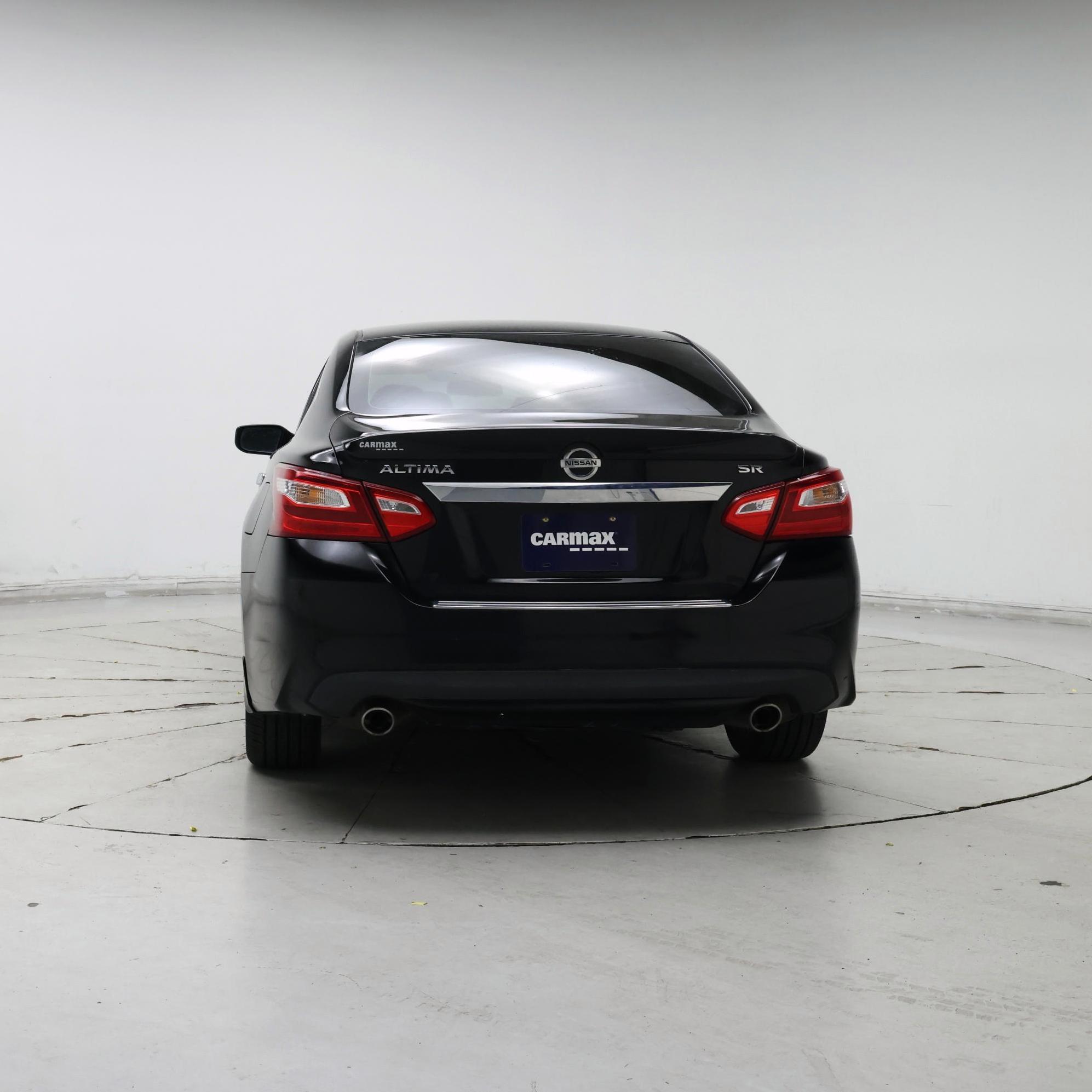 Thumbnail: 2016 Nissan Altima - 6