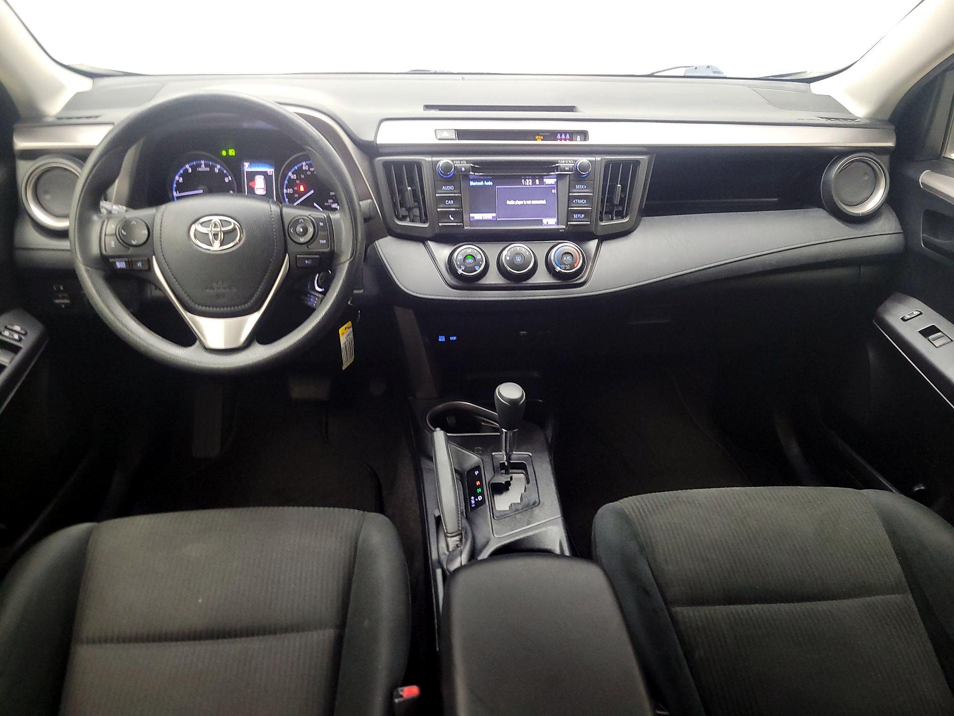 Thumbnail: 2018 Toyota RAV4 - 9