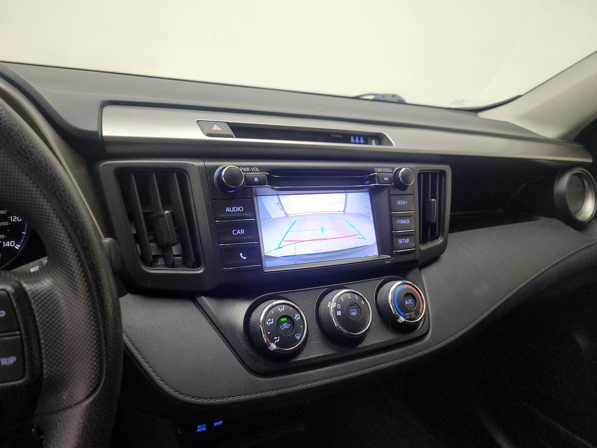 Thumbnail: 2018 Toyota RAV4 - 14