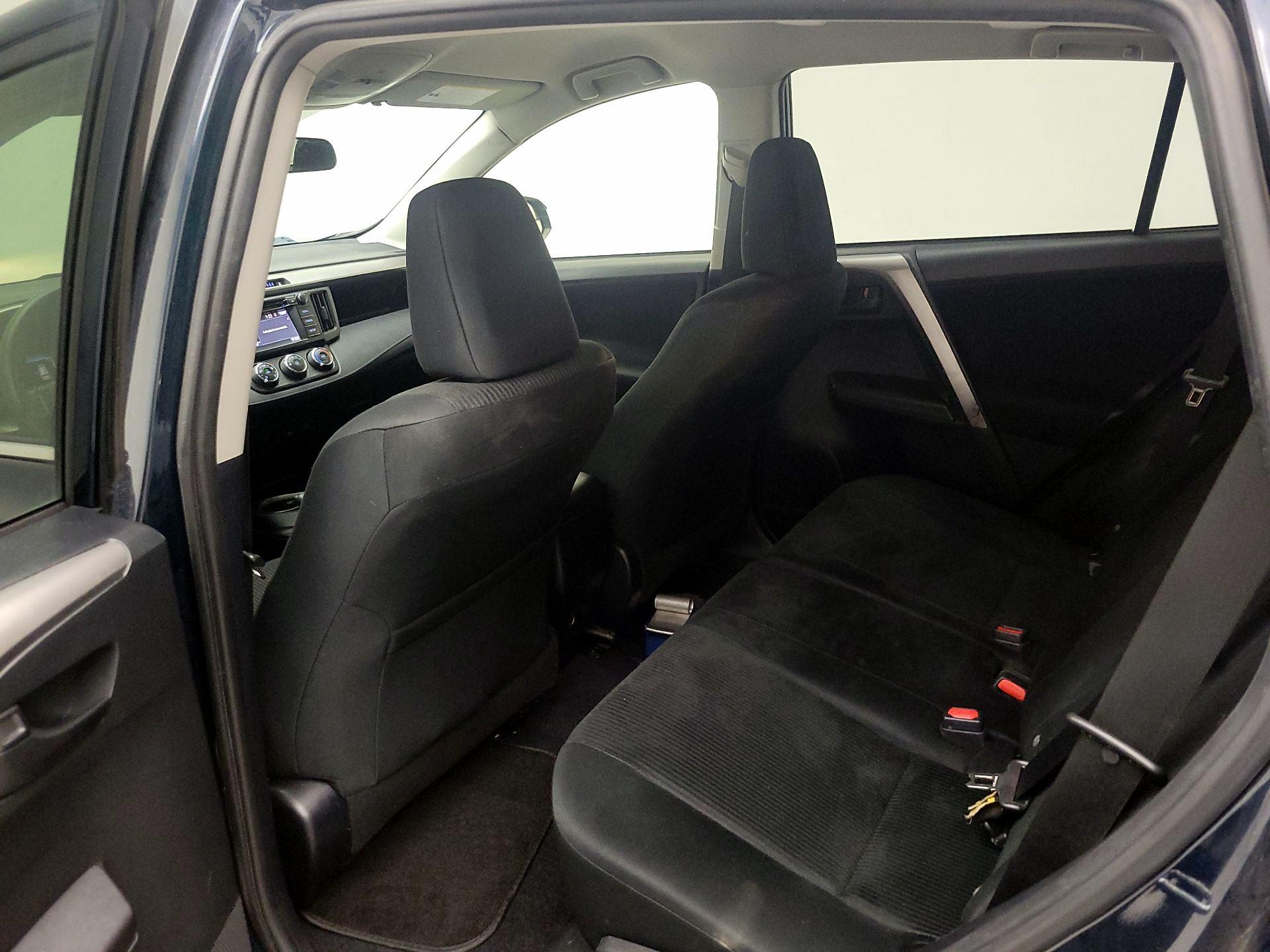 Thumbnail: 2018 Toyota RAV4 - 19