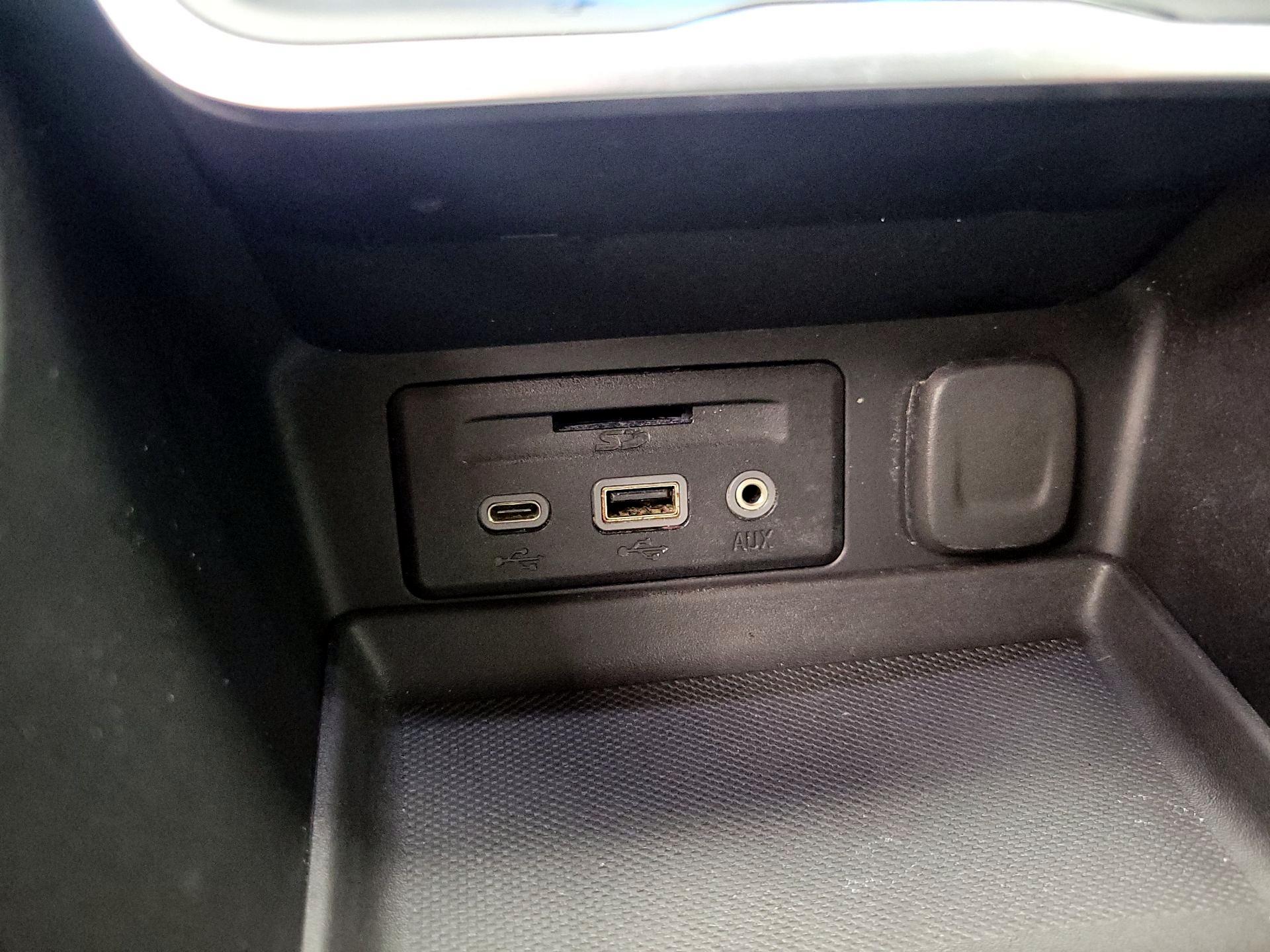 Thumbnail: 2019 GMC Terrain - 18