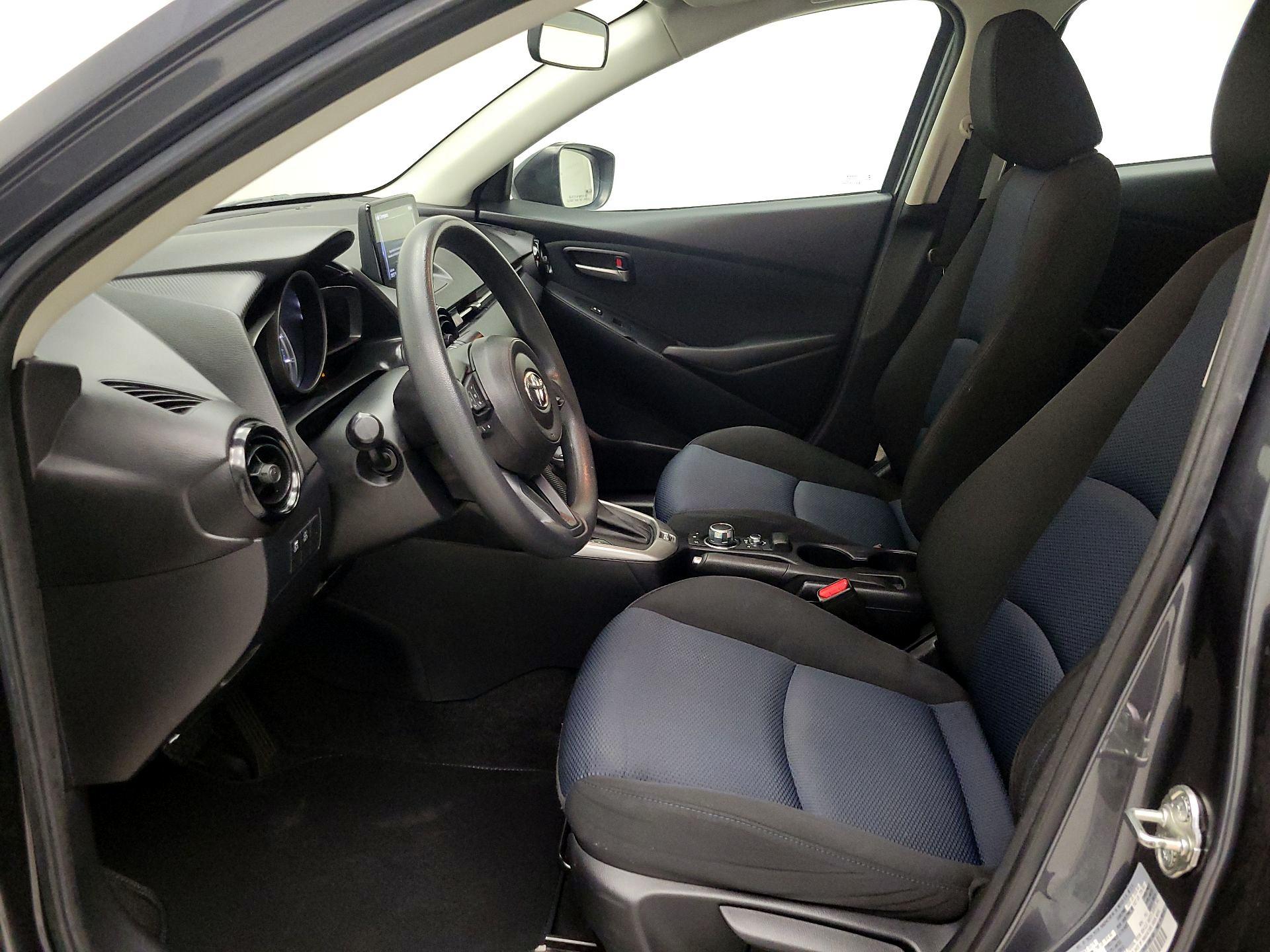 Thumbnail: 2019 Toyota Yaris - 11