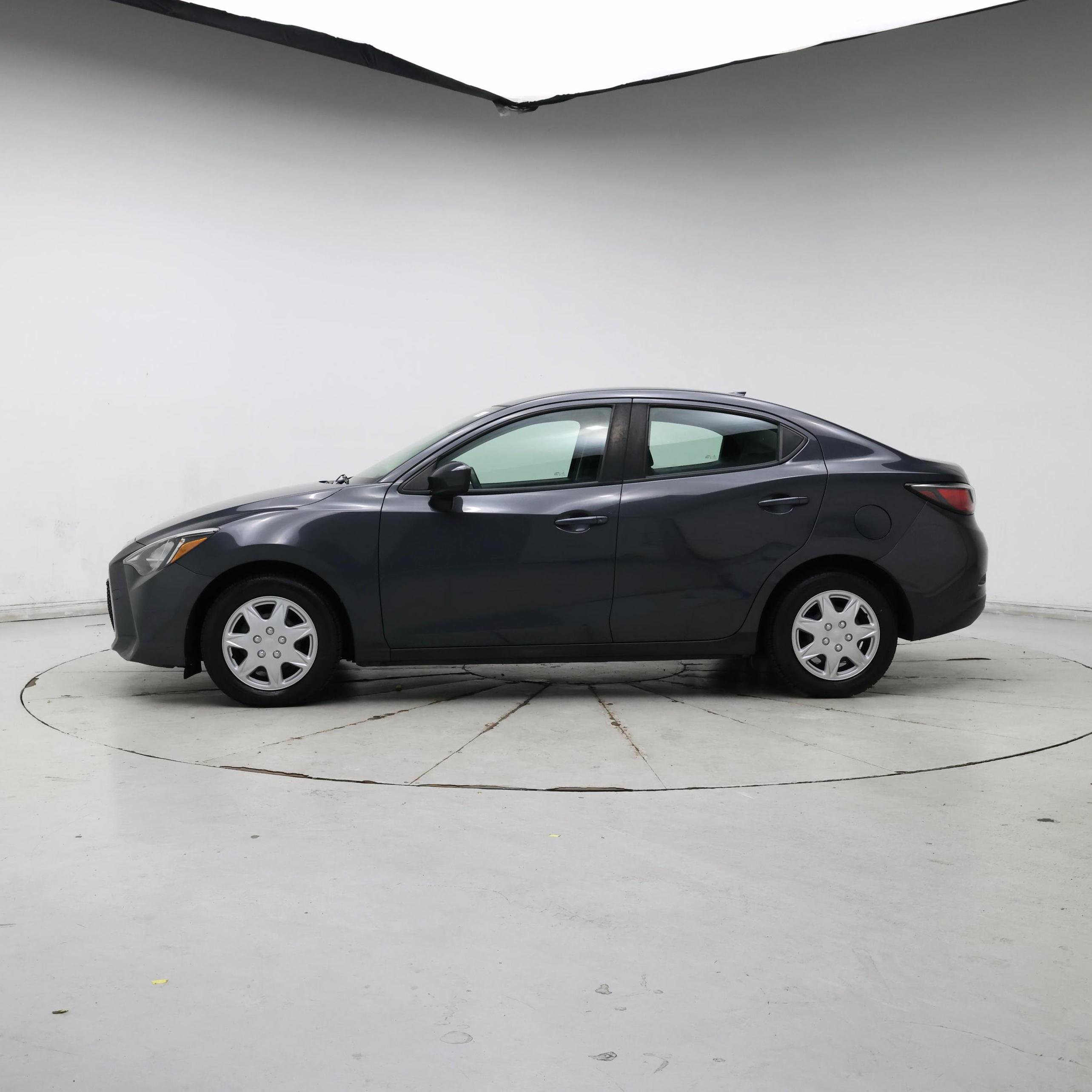 Thumbnail: 2019 Toyota Yaris - 3